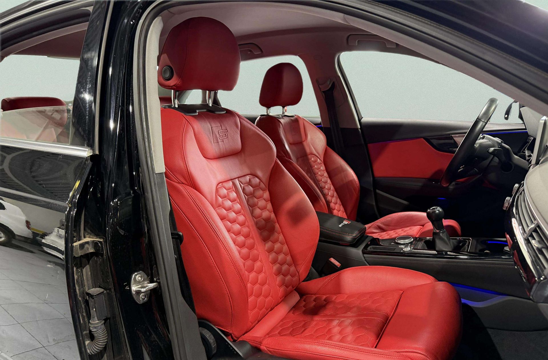 Audi A4 S line edition 2.0 TDI - foto 19