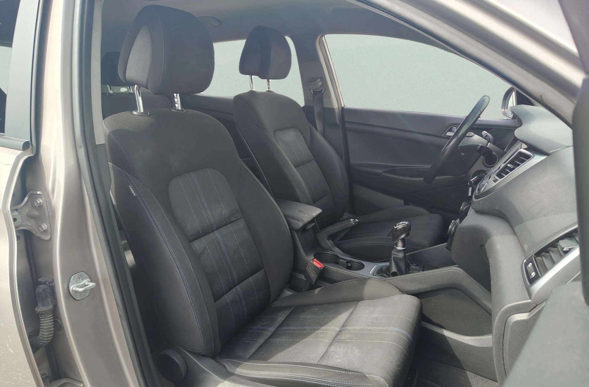 Hyundai Tucson 1.6 GDI BlueDrive Essence 4x2 - foto 15