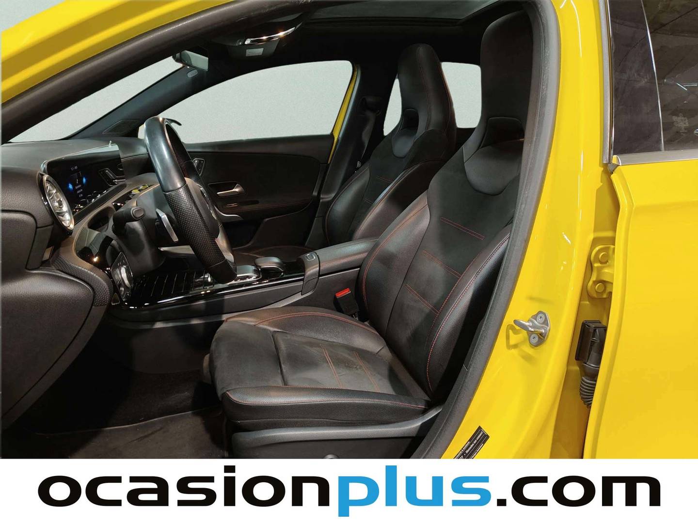 Foto asientos delanteros Mercedes Clase A Mercedes Clase A Clase A 200 Pack AMG (163 CV)