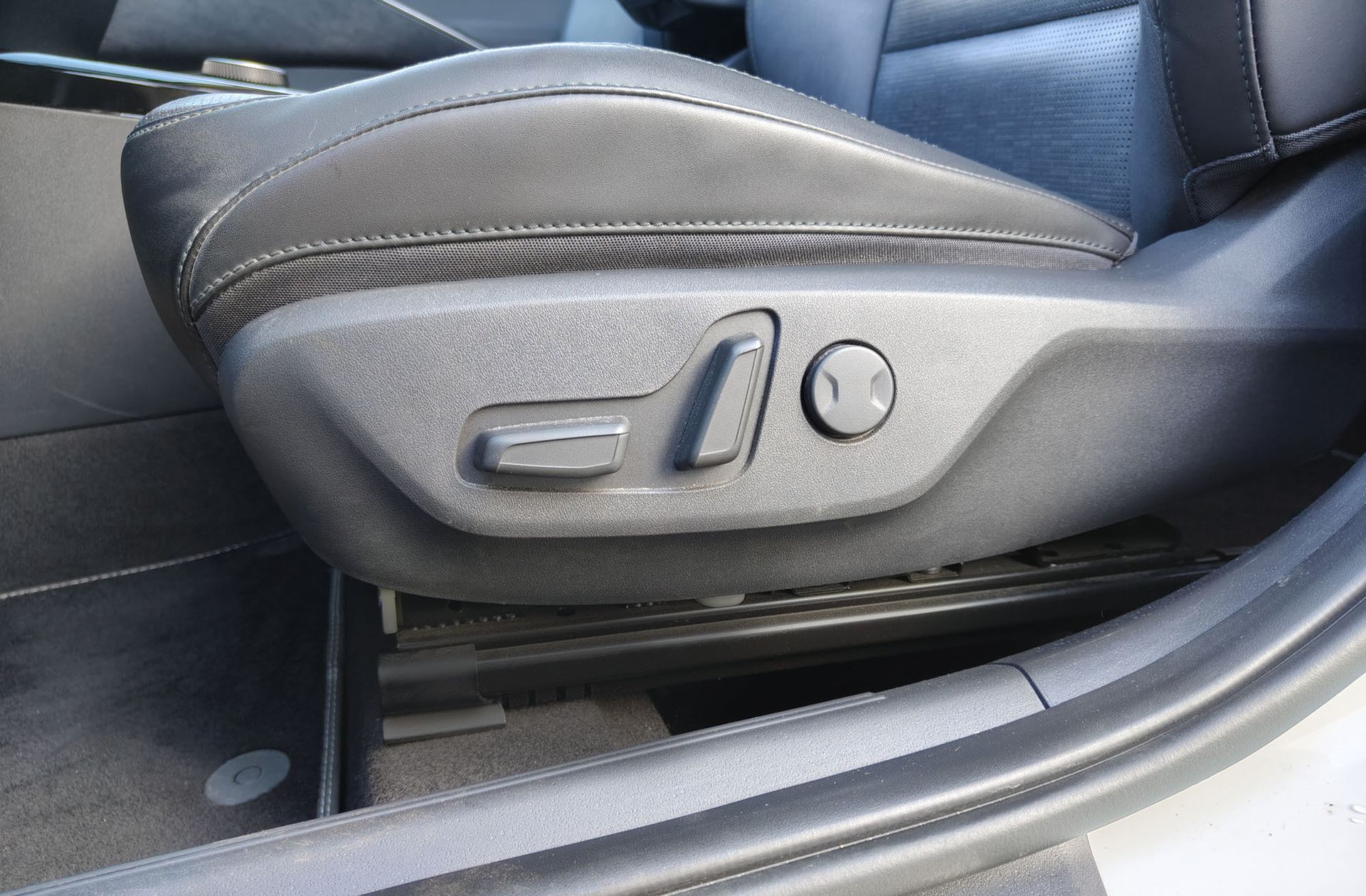 Kia Niro 1 GDi HEV Emotion - foto 16