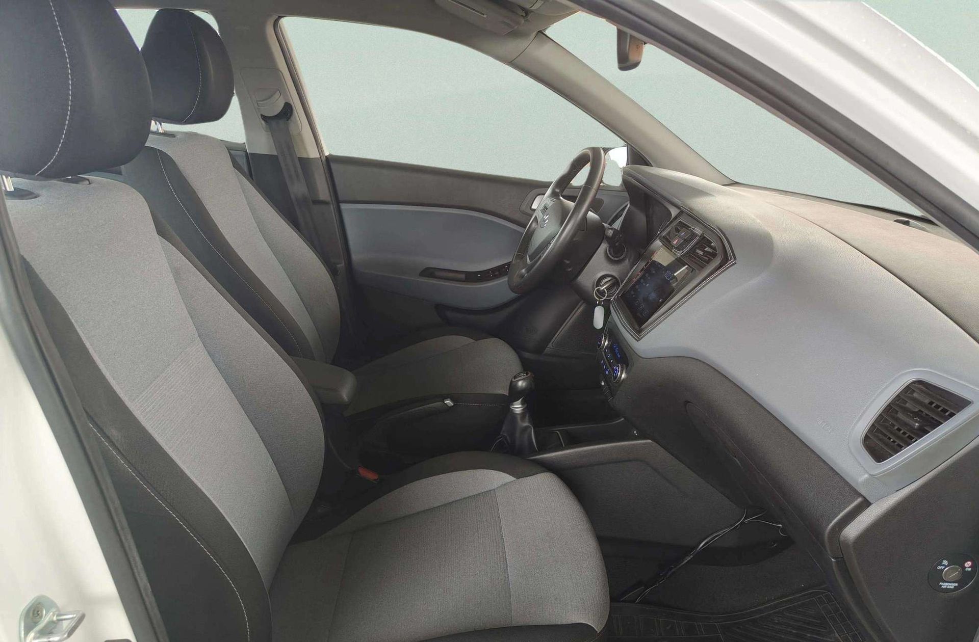 Hyundai i20 1.2 MPI Tecno - foto 19