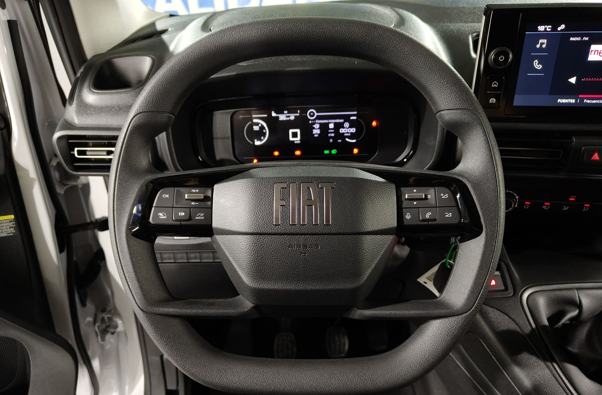Fiat Doblò Furgón BlueHDi 100 M - foto 23