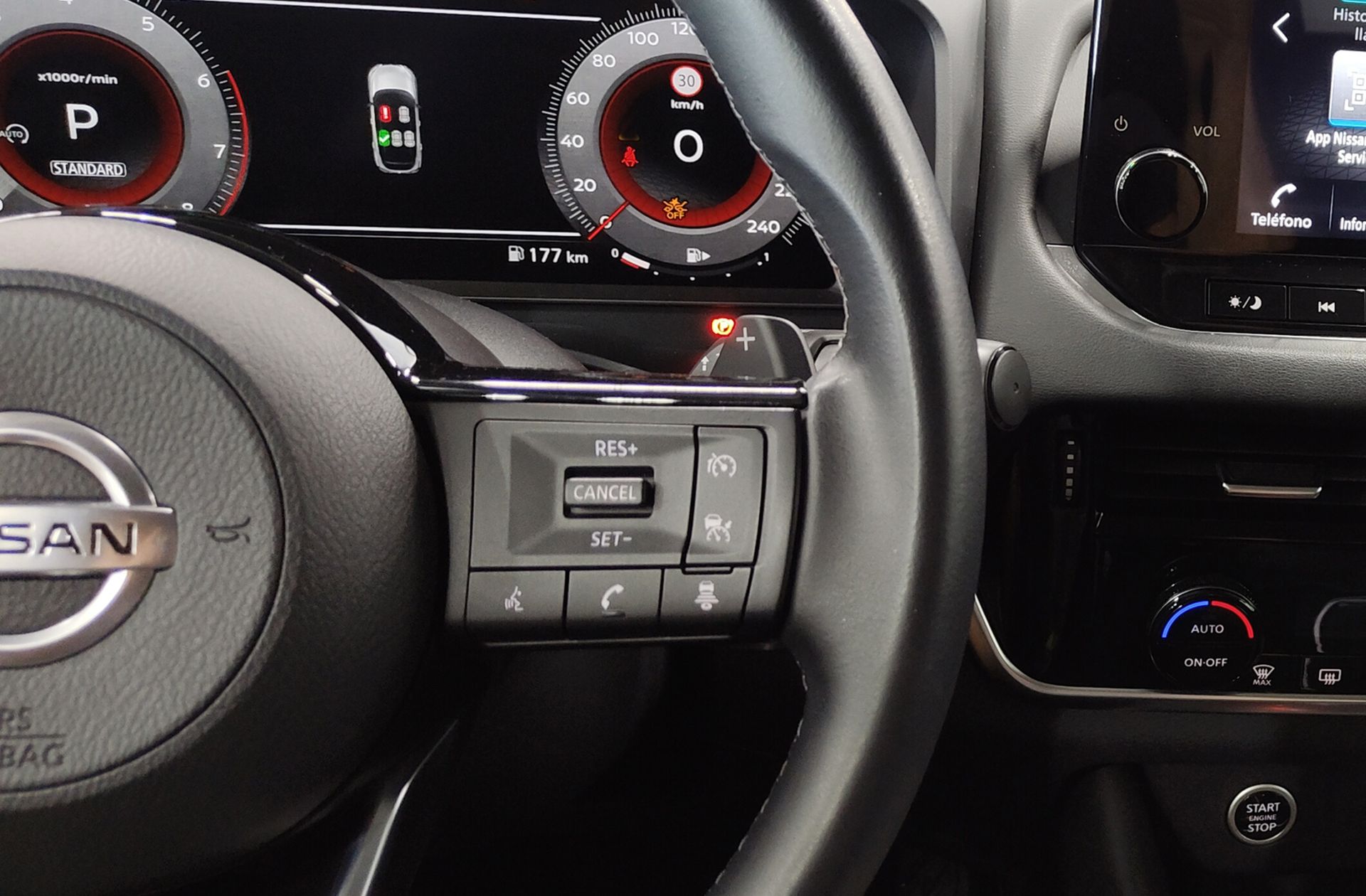Nissan Qashqai DIG-T 158 mHEV N-Connecta Xtronic - foto 29