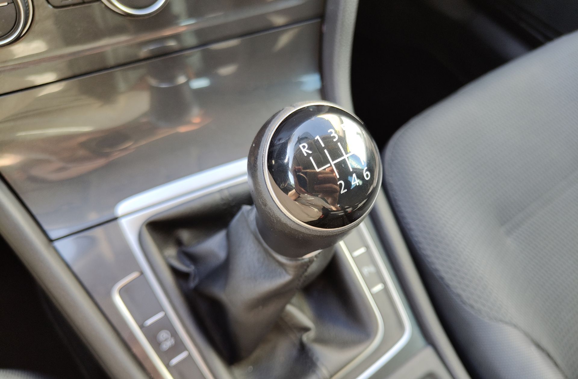 Volkswagen Golf Advance 1.4 TSI - foto 5