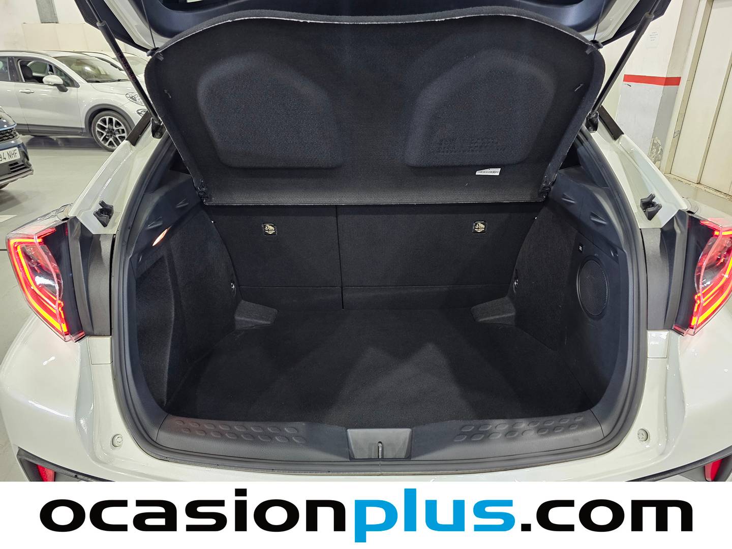 Fotos maletero Toyota C-HR Toyota C-HR 1.8 125H Advance (122 CV)