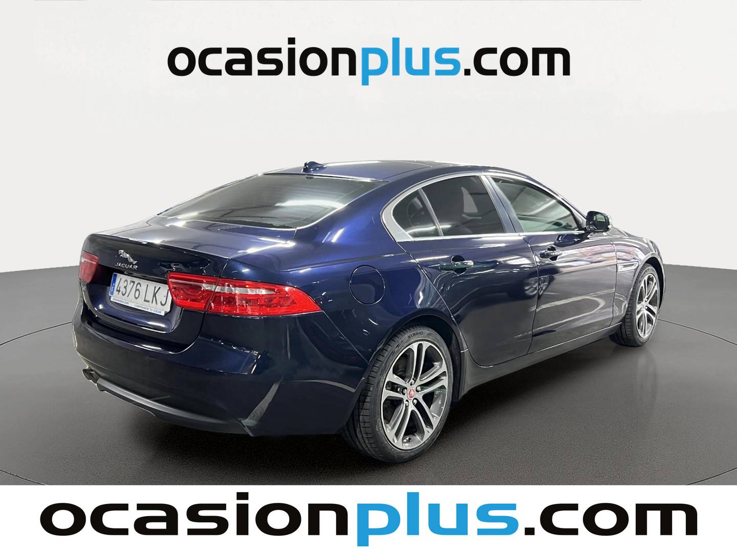 Foto trasera Jaguar XE Jaguar XE 2.0 Diesel Portfolio RWD Auto (180 CV) derecha