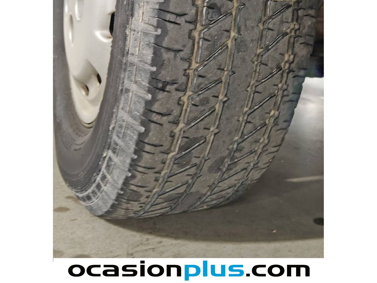 Foto Iveco Daily Iveco Daily Furgon 35 S 11 3300/2100 RS (105 CV)