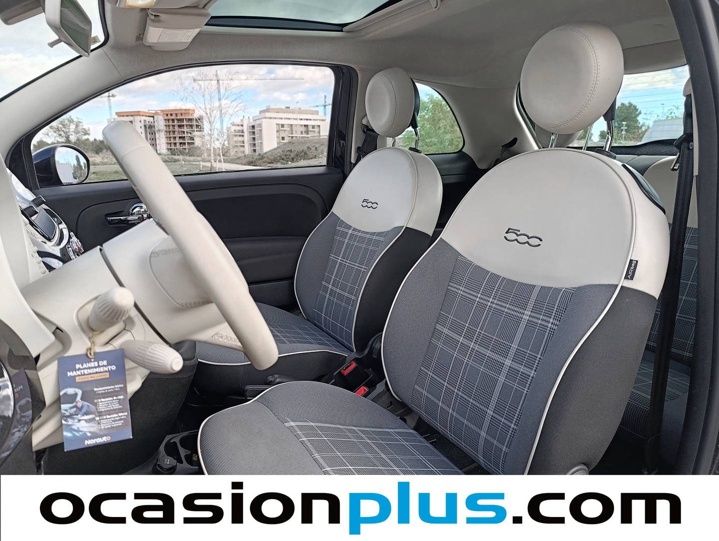 Foto asientos delanteros Fiat 500 Fiat 500 1.2 8v Lounge (69 CV)