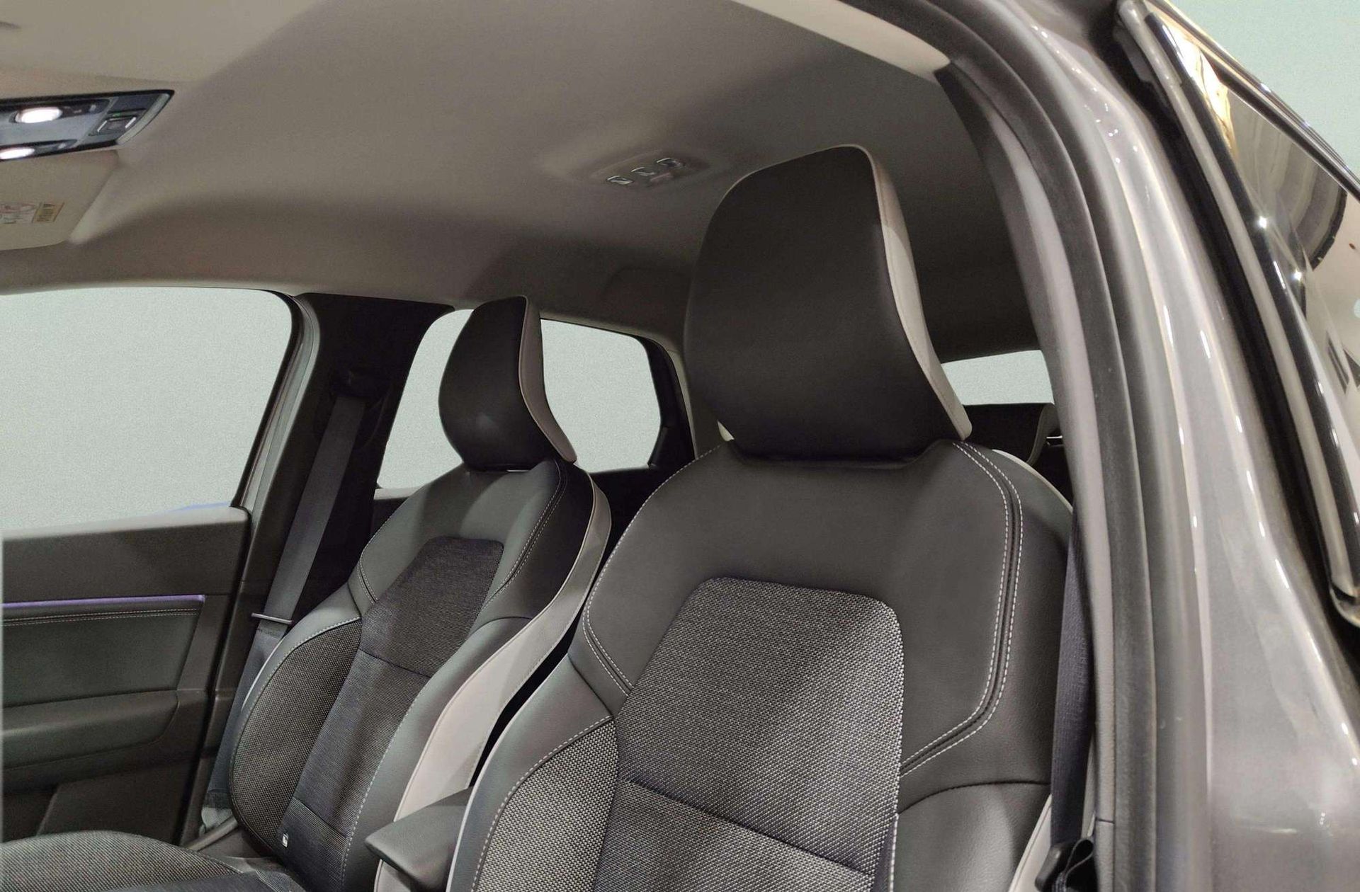 Renault Captur Techno TCe GPF - foto 11