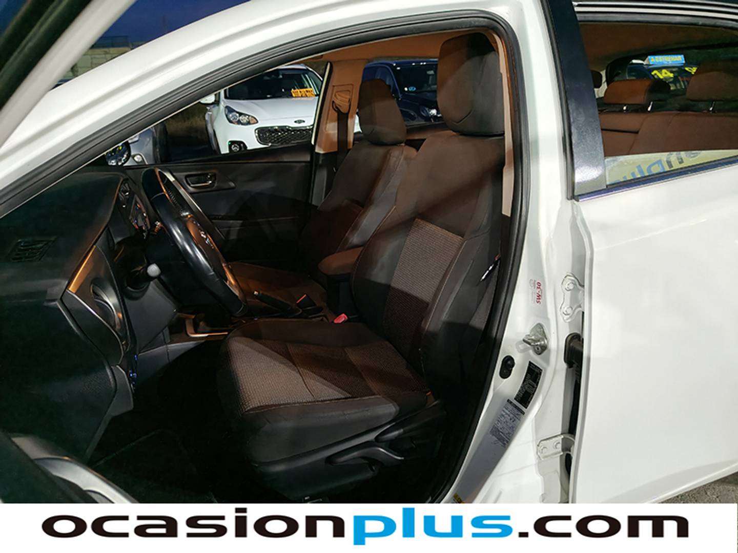 Foto Toyota Auris Toyota Auris 120D Active (124 CV)