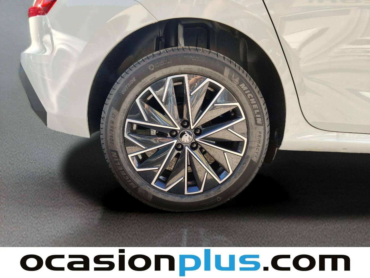 Skoda Kamiq Skoda Kamiq 1.0 TSI Selection DSG (115 CV) seminuevo