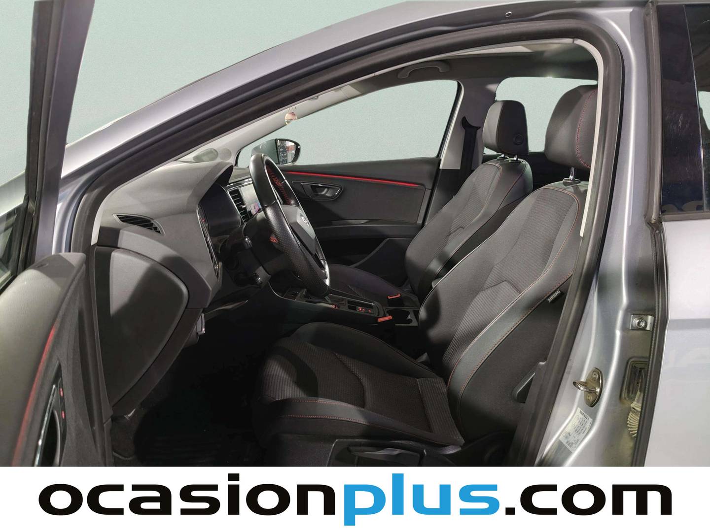 Foto asientos delanteros Seat León Seat León 1.5 TSI S&S FR DSG (150 CV)