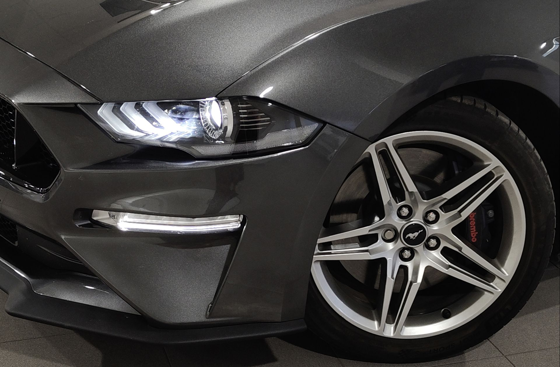 Ford Mustang 5.0 Ti-VCT V8 GT Fastback - foto 19