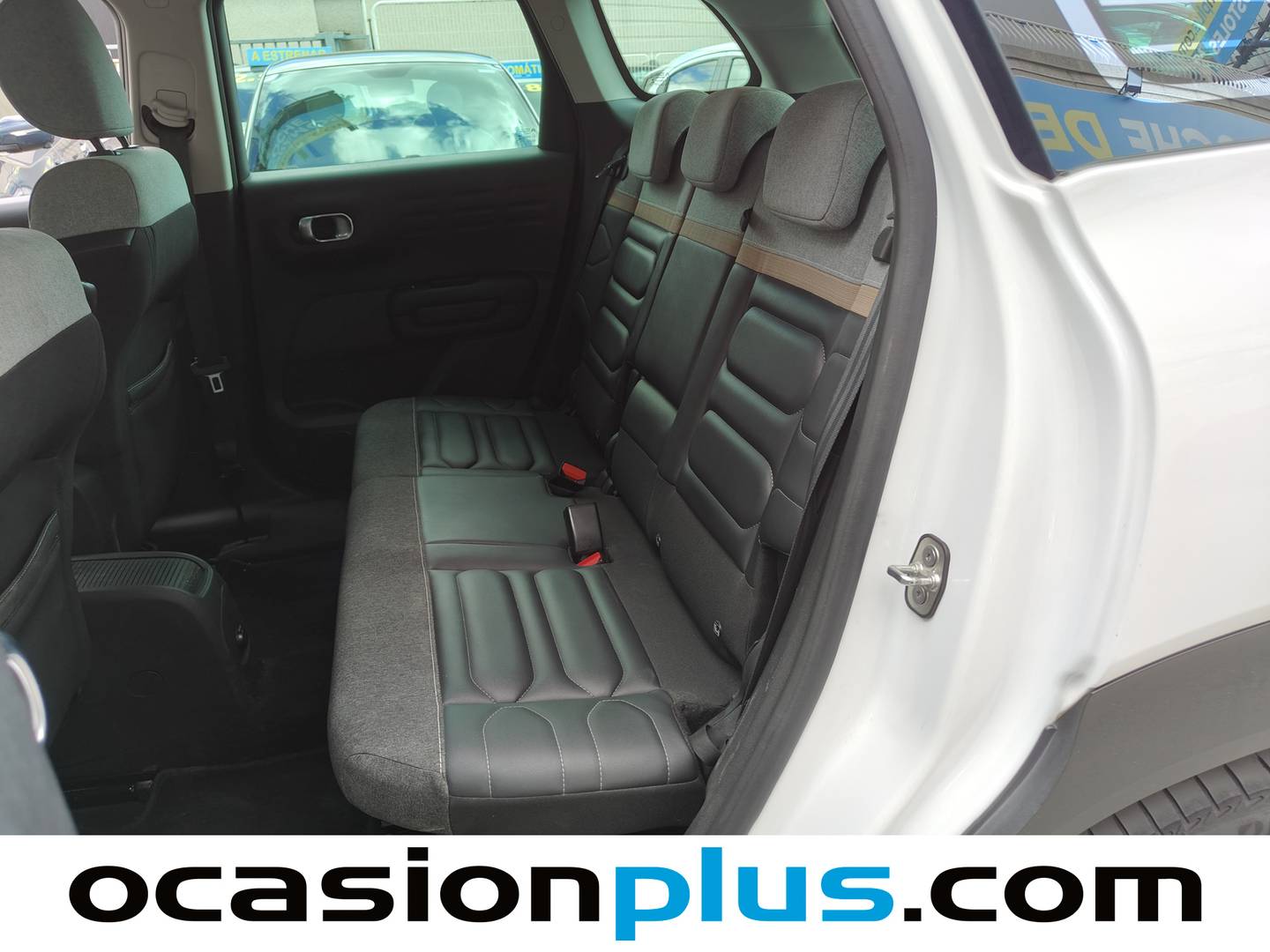 Foto Citroën C3 Aircross Citroen C3 Aircross PureTech 130 Shine Pack EAT6 (131 CV)