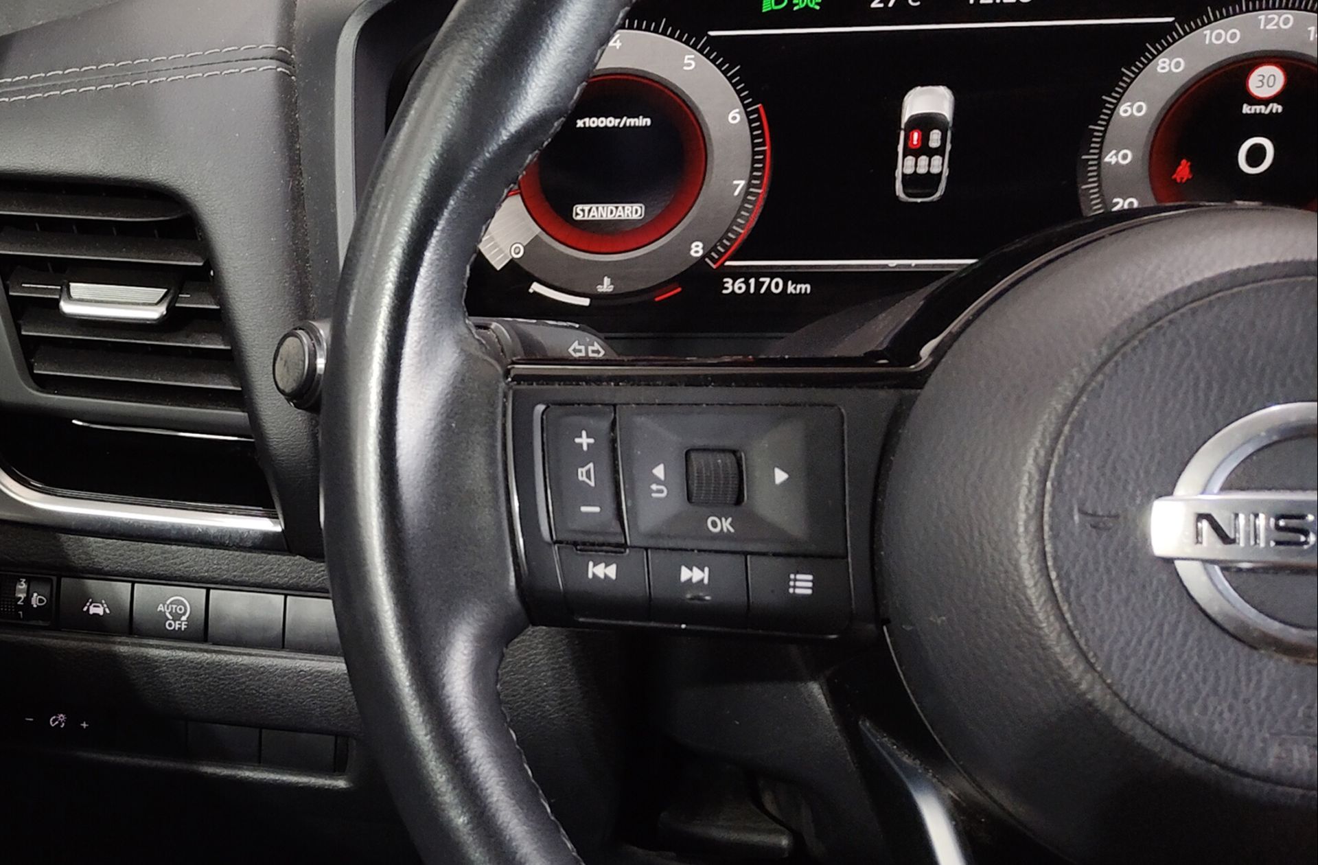 Nissan Qashqai DIG-T 140 N-Connecta - foto 28