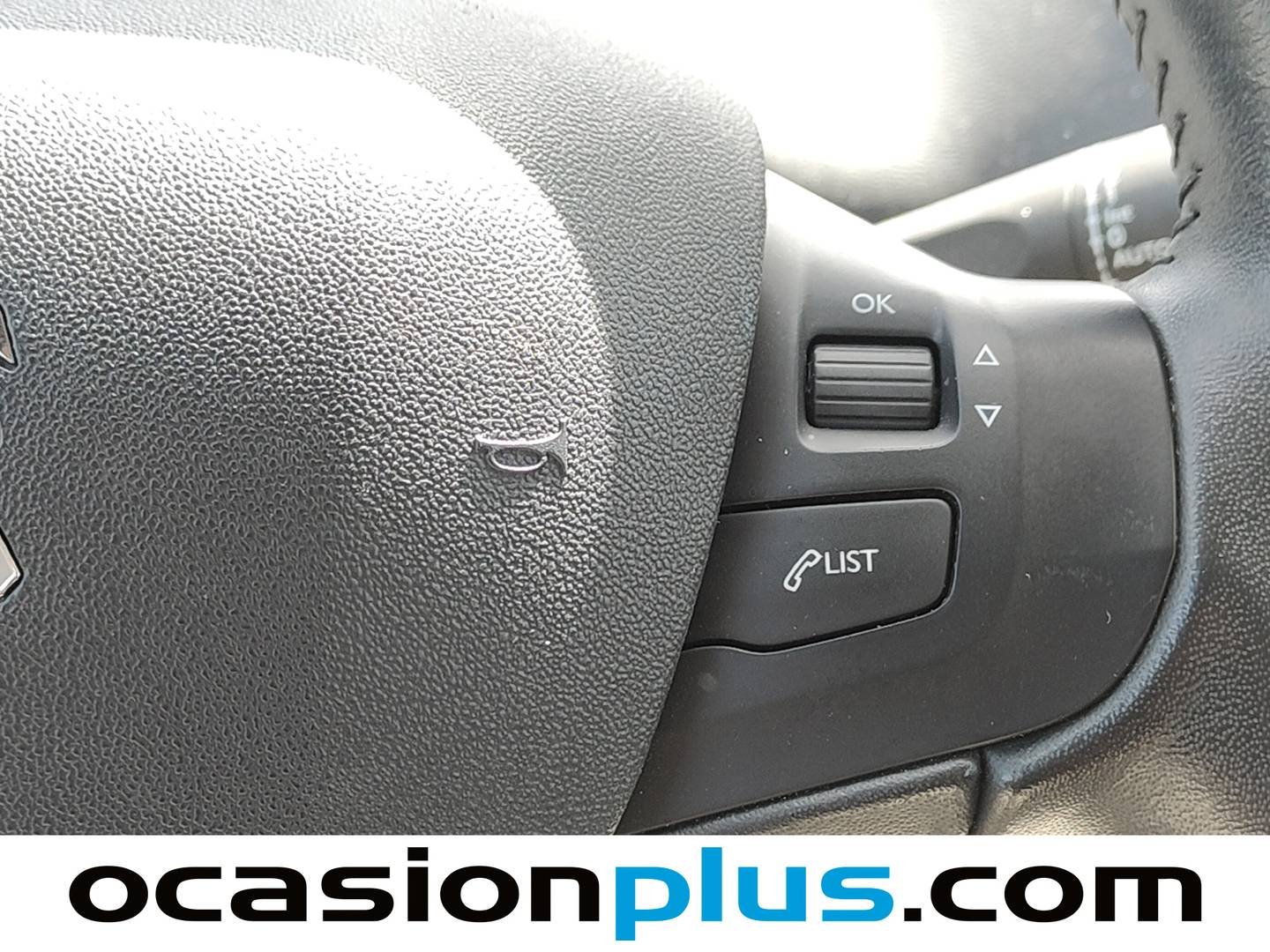 Peugeot 208 Peugeot 208 PureTech Signature (82 CV) de segunda mano