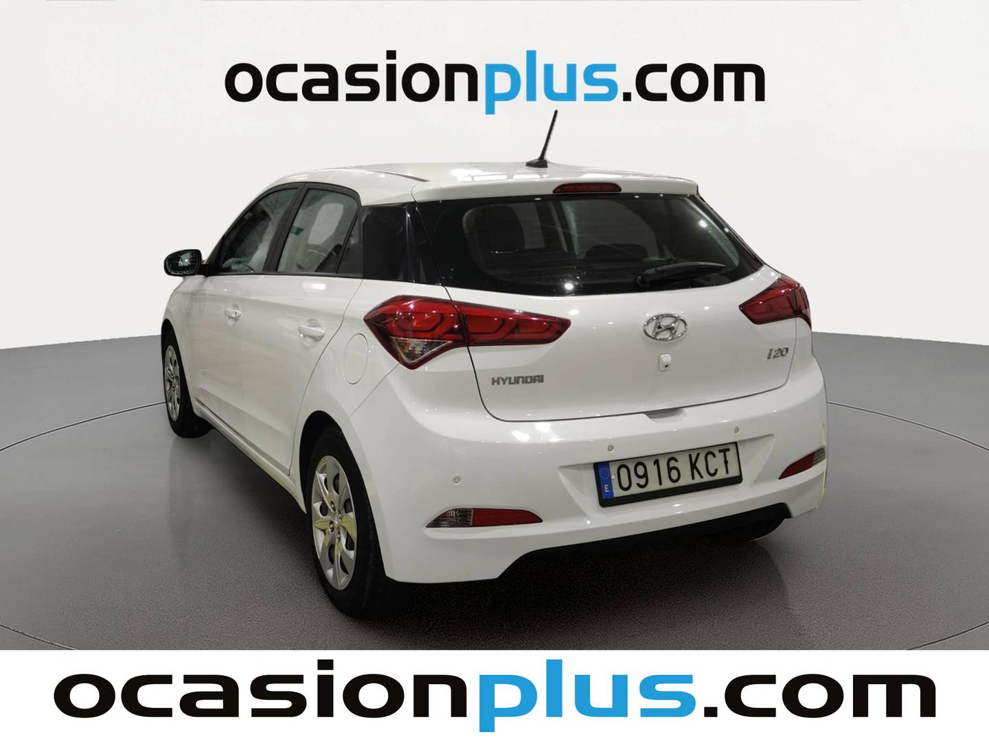 Foto trasera Hyundai i20 Hyundai i20 1.2 MPI Link (84 CV) izquierda