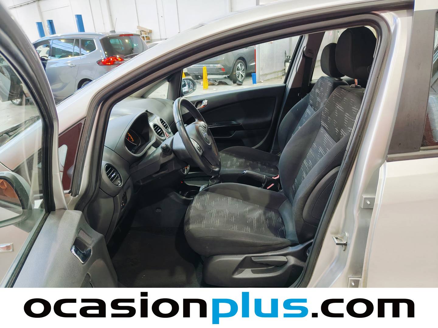 Foto asientos delanteros Opel Corsa Opel Corsa 1.3 ecoFlex C´Mon (75 CV)