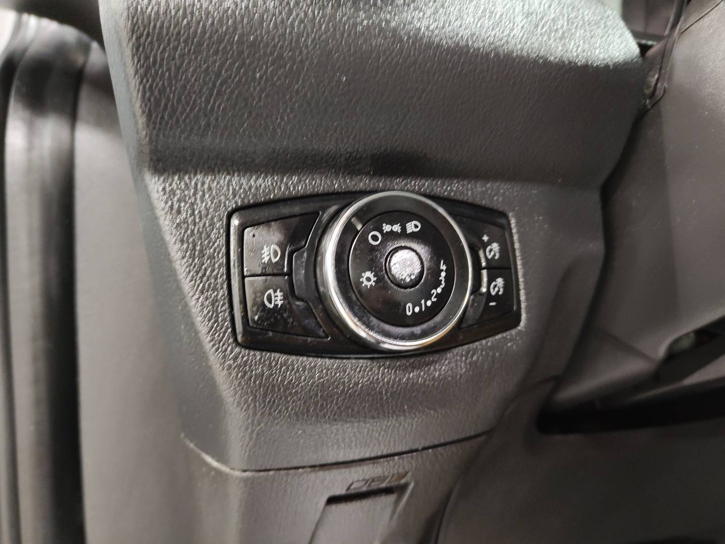 Ford Transit Courier Ford Transit Courier Furgon 1.5 TDCI Trend (75 CV) de segunda mano