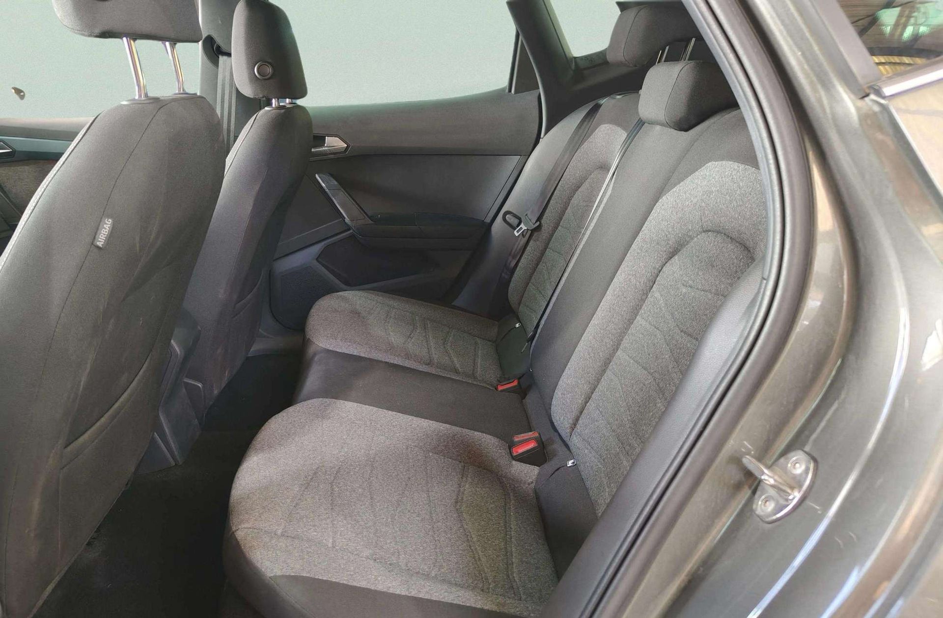 SEAT Arona 1.0 TSI Xperience Special Edition - foto 11