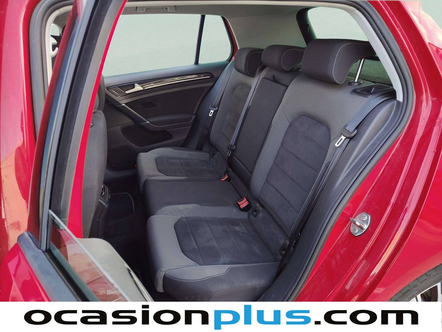 Foto asientos traseros Volkswagen Golf Volkswagen Golf 1.5 TSI Evo Sport (150 CV) Pack R-Line