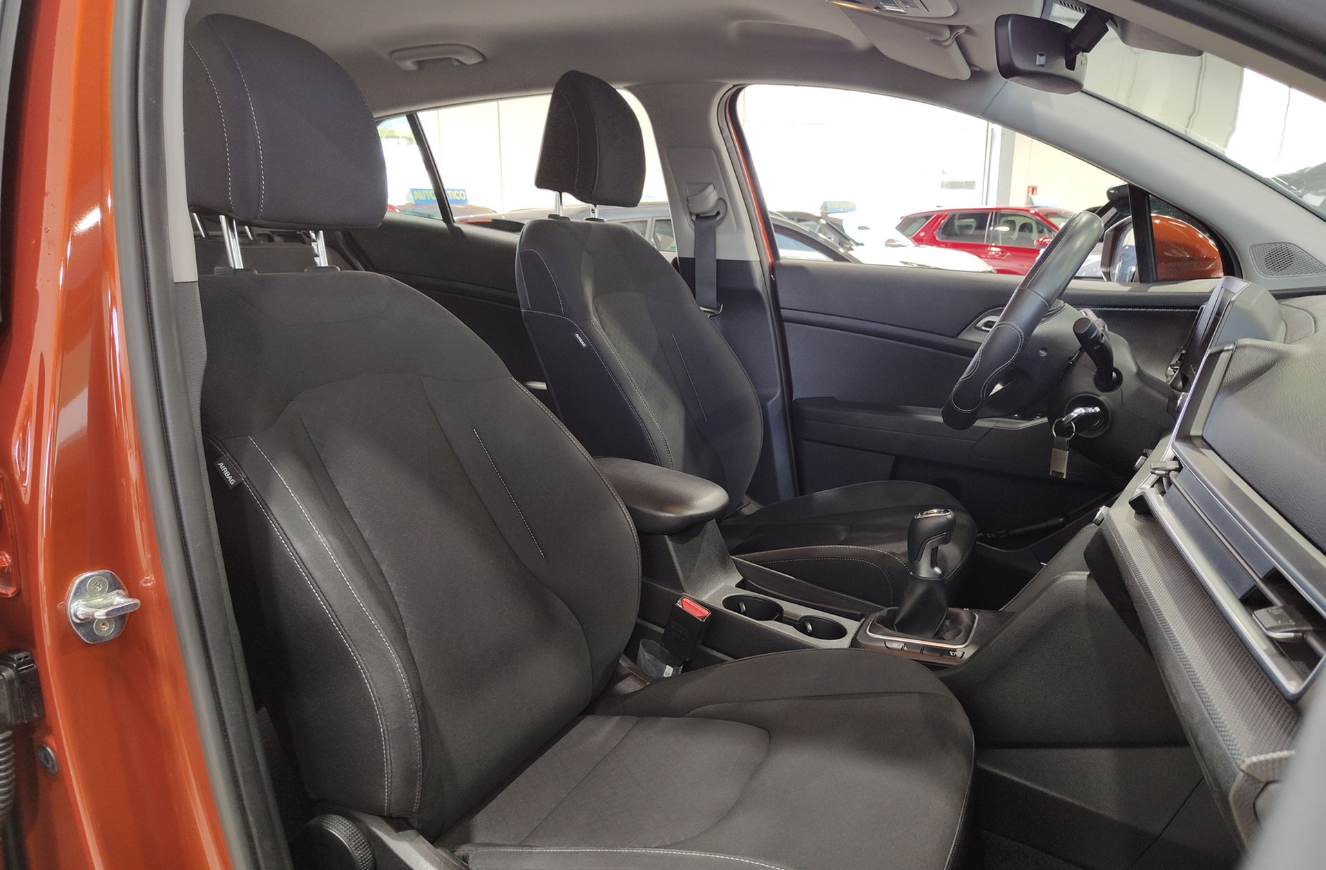 Kia Sportage 1.6 CRDi Concept 4x2 - foto 17