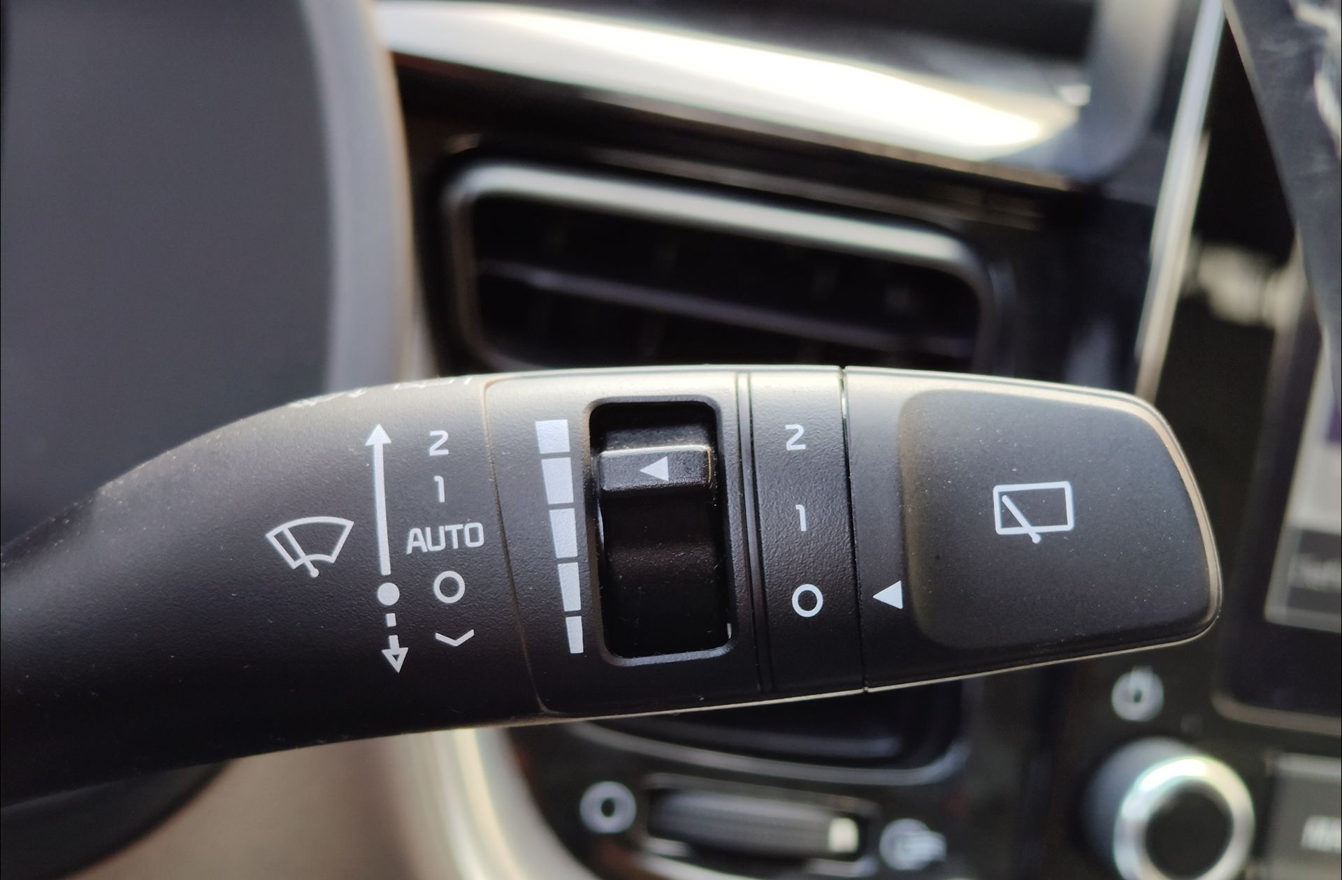 Kia Stonic 1.0 T-GDi Drive - foto 25