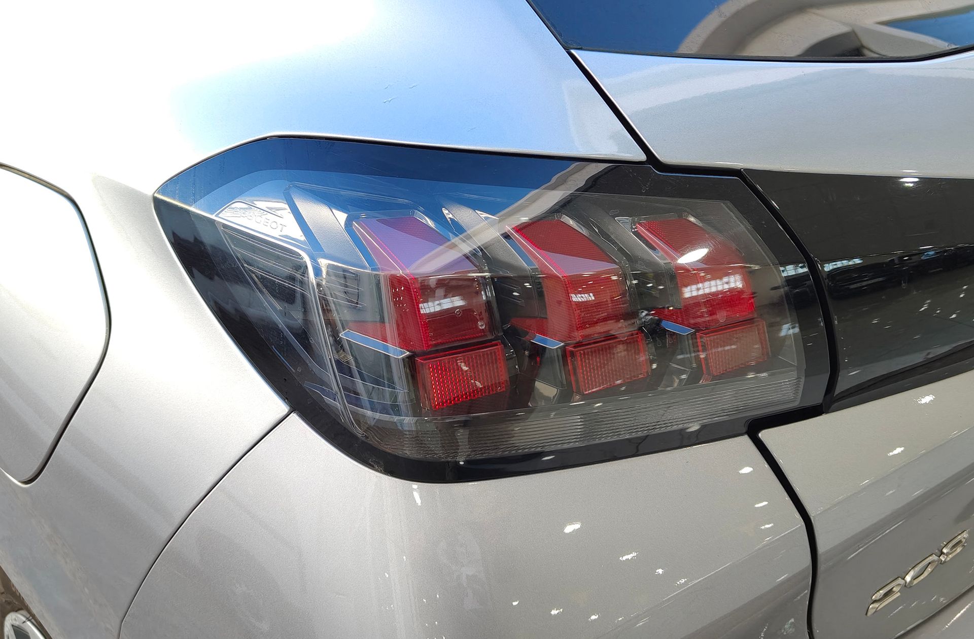 Peugeot 208 PureTech 100 Active - foto 15
