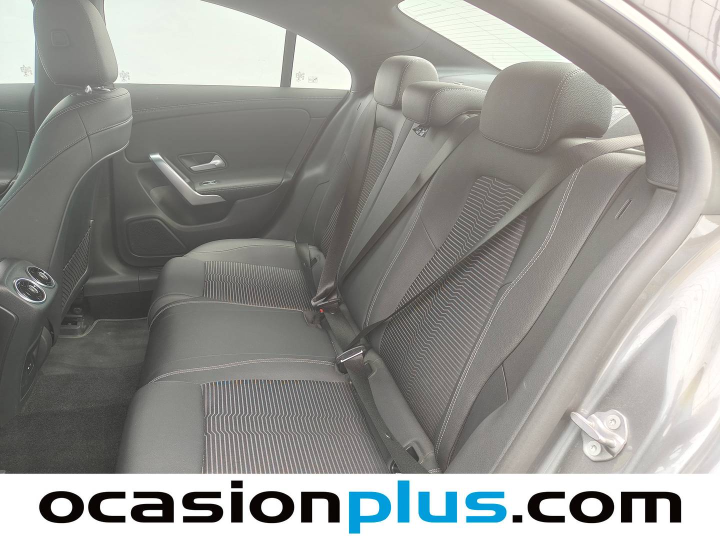 Foto asientos traseros Mercedes CLA Mercedes CLA 200  (163 CV)