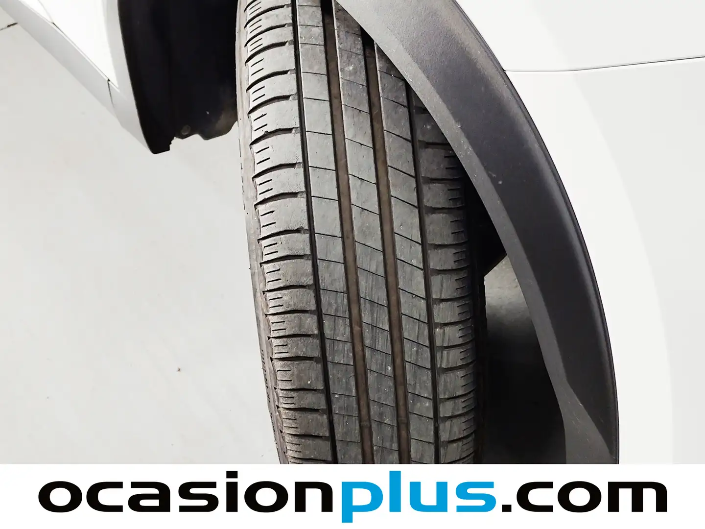 Foto Peugeot 2008 Peugeot 2008 BlueHDi 110 Allure (110 CV)