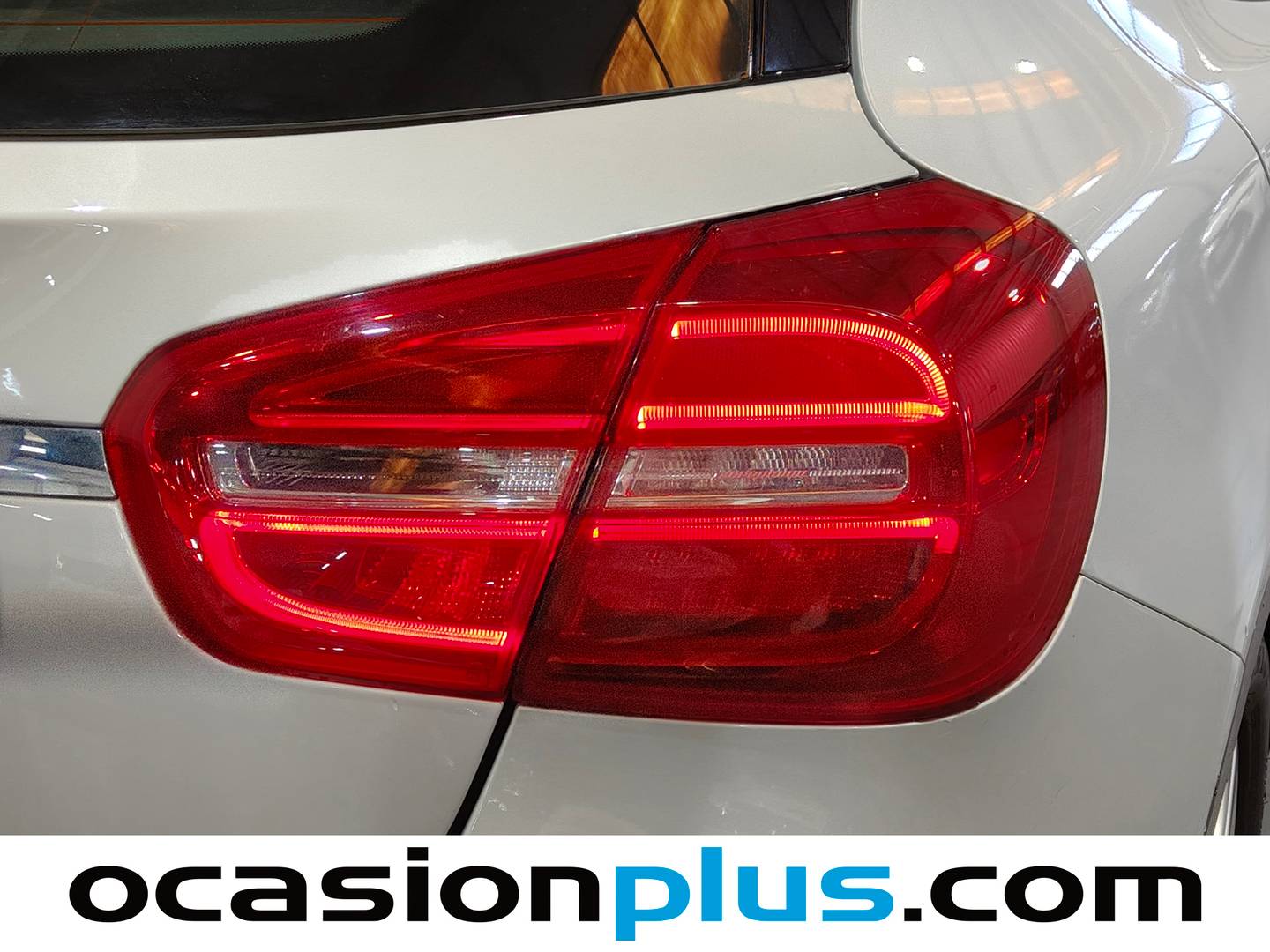 Accesorios del Mercedes GLA Mercedes GLA 220 CDI Edition 1 (170 CV)