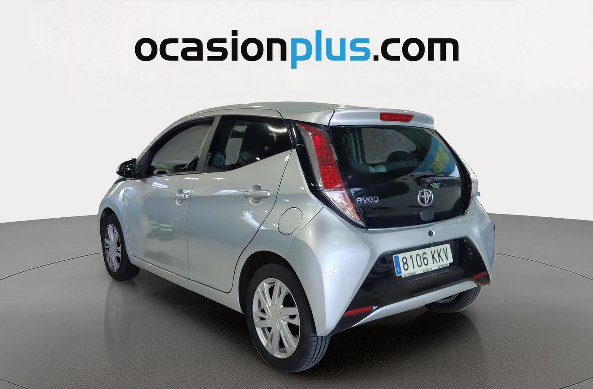 Toyota Aygo 1.0 70 x-play - foto 4