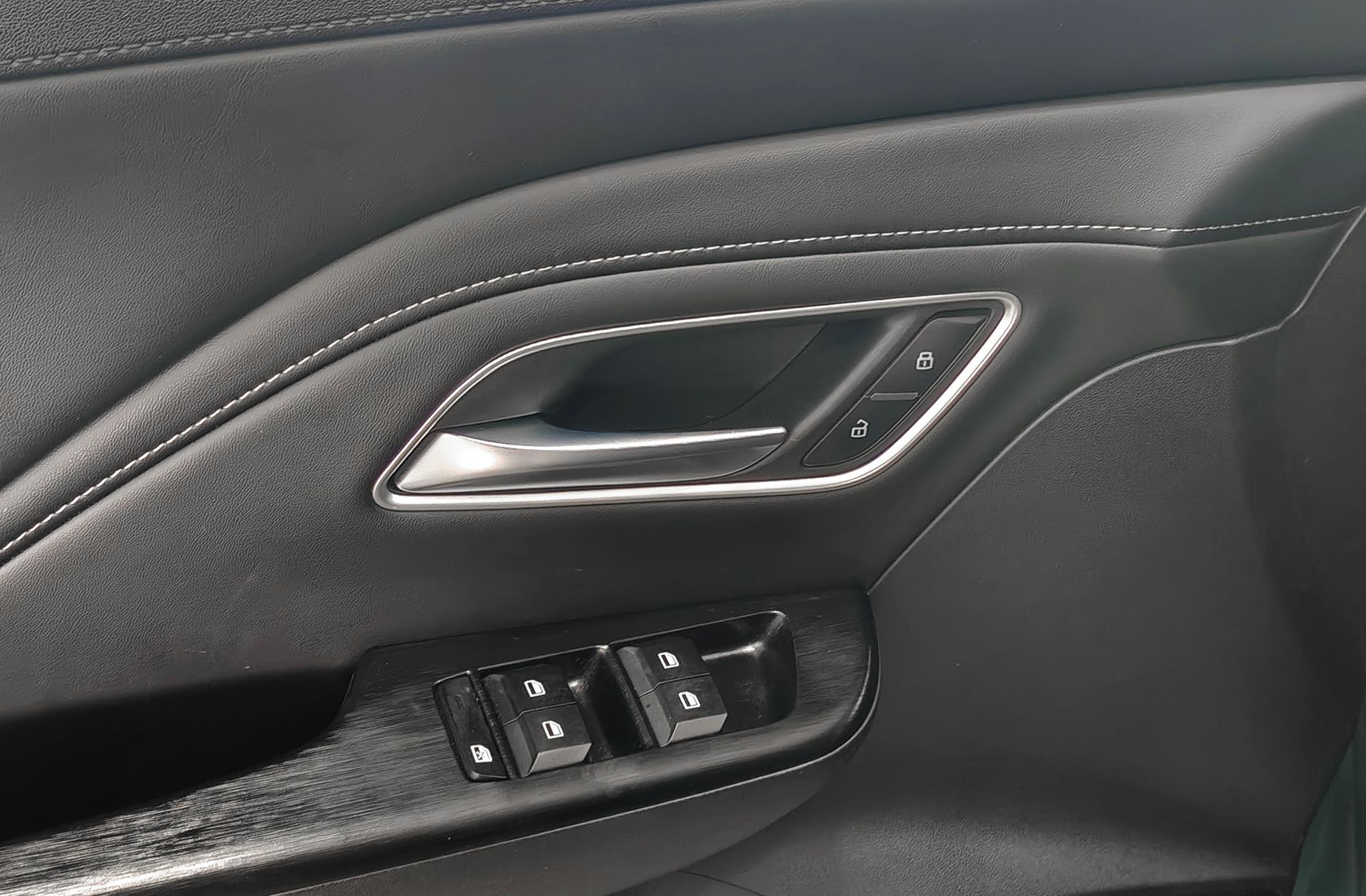 MG ZS 1.5 Hybrid+ Luxury - foto 34