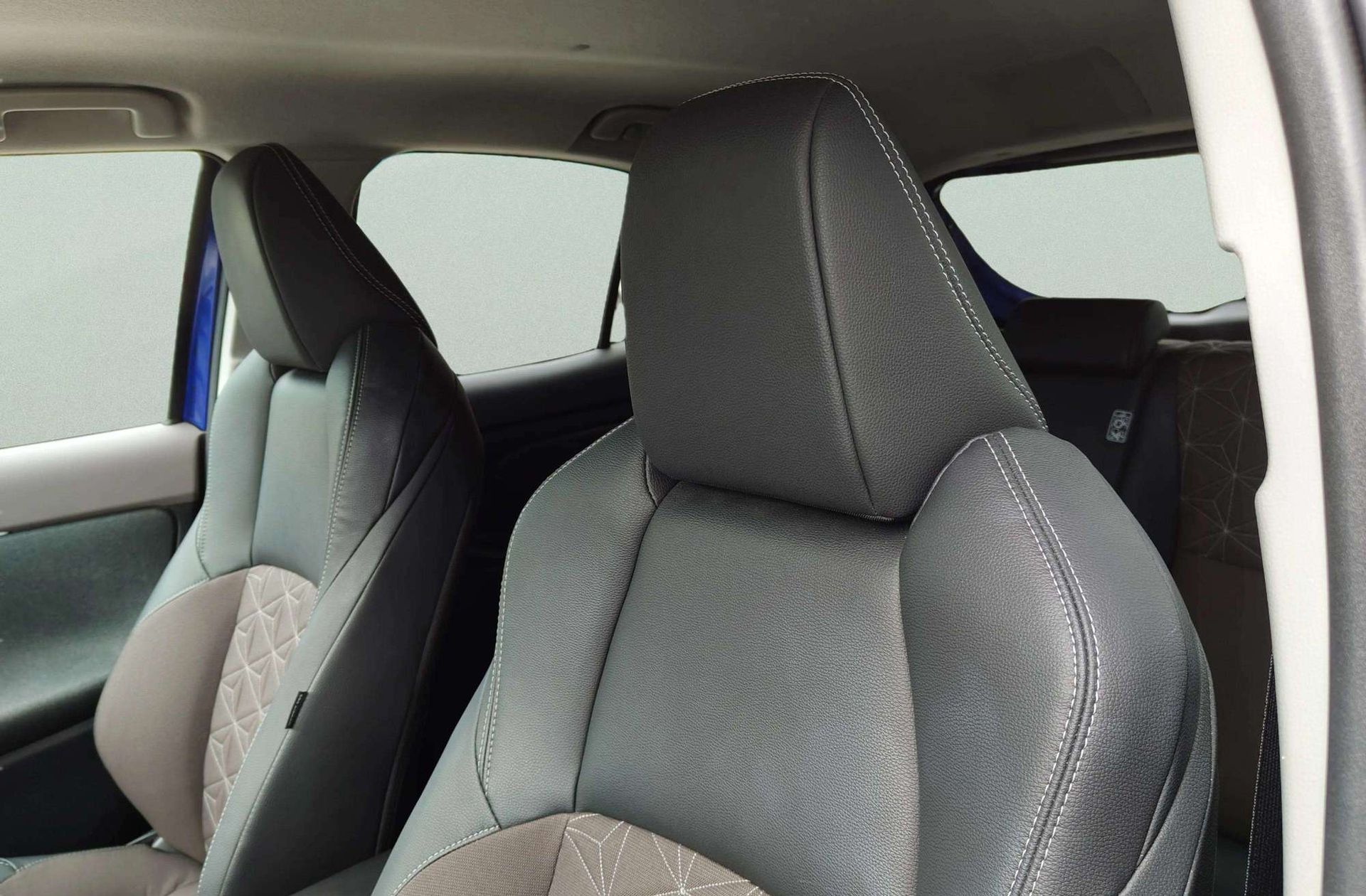 Toyota Yaris Cross 120H Style - foto 13