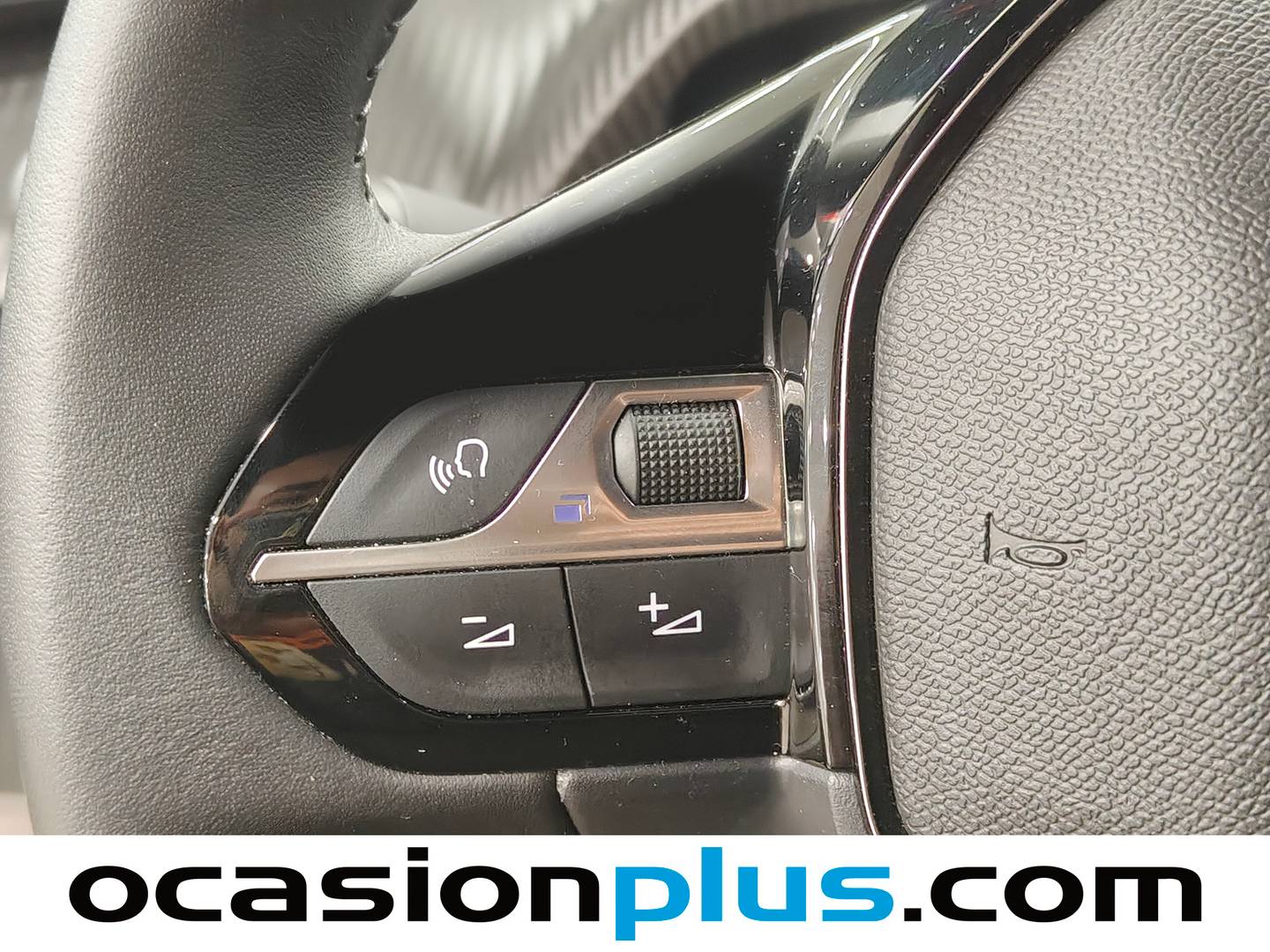 Peugeot 2008 Peugeot 2008 Allure Hybrid eDCS6 (145 CV) seminuevo