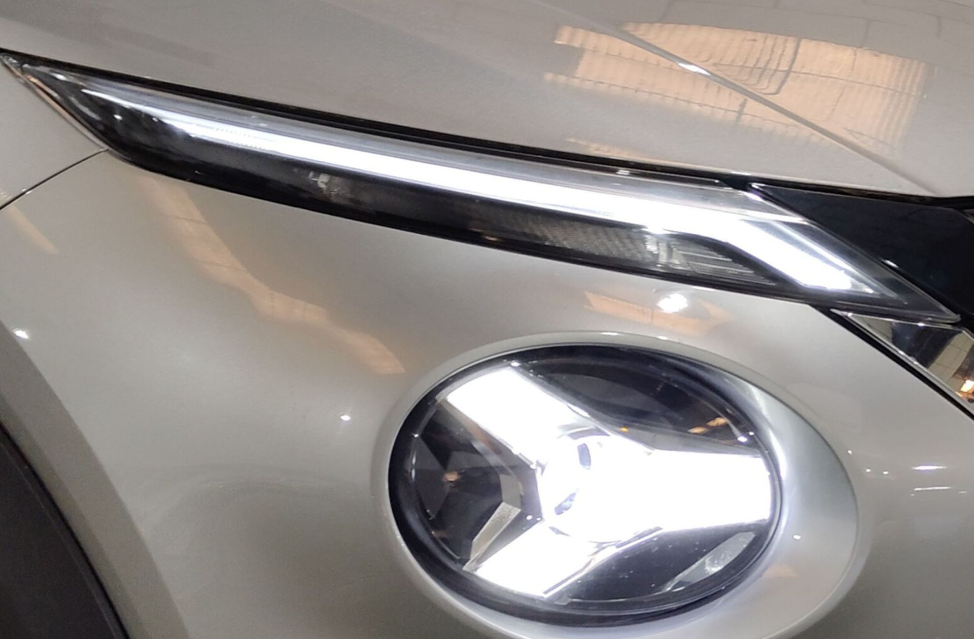 Nissan Juke 1.6 Hybrid N-Connecta - foto 13