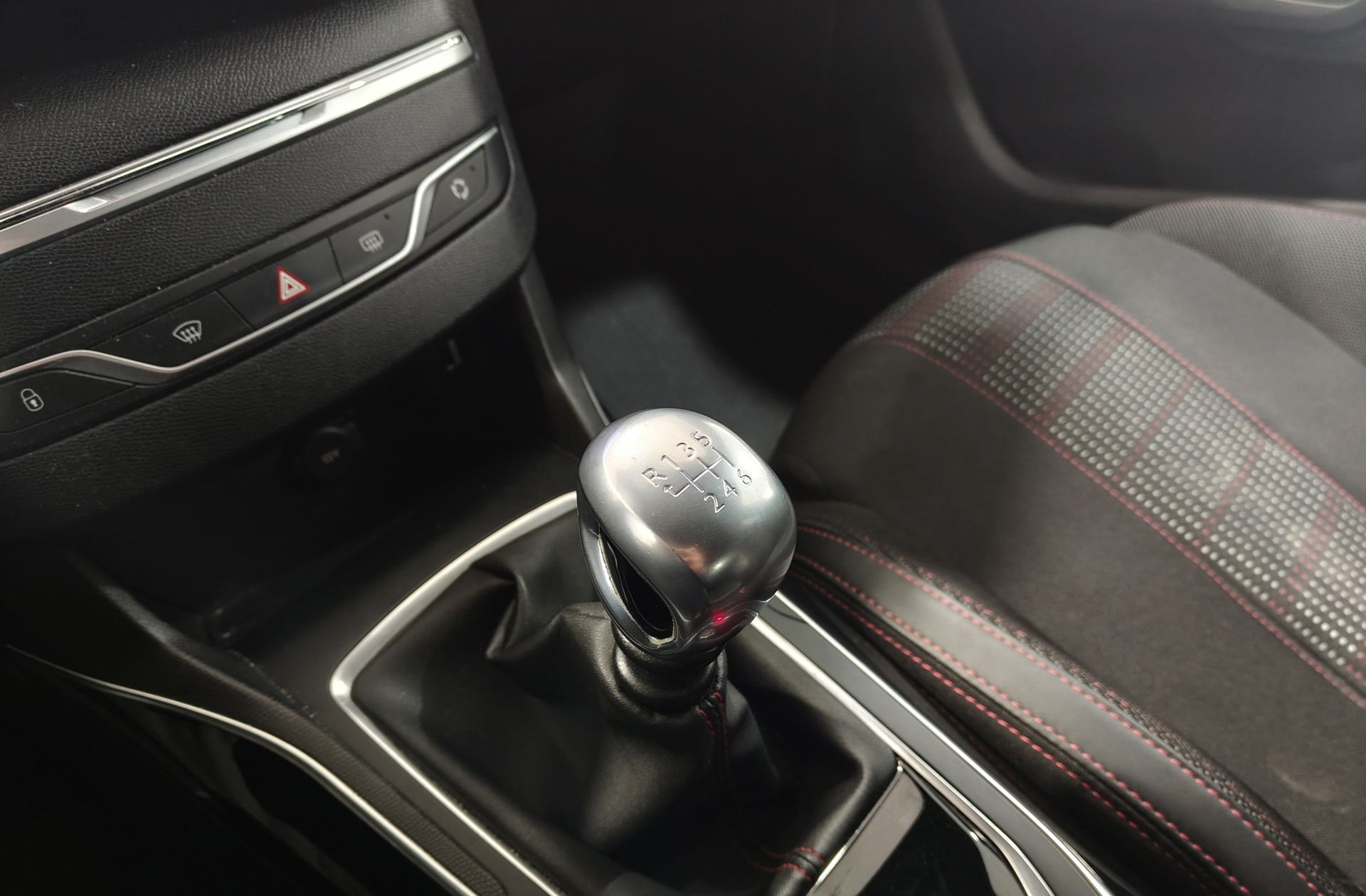 Peugeot 308 BlueHDi 150 GT Line - foto 5