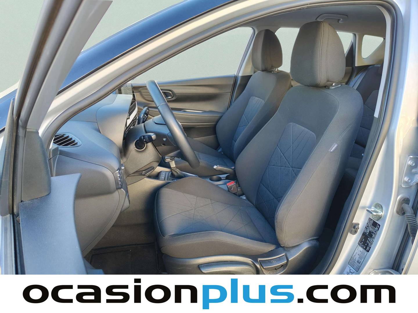 Foto asientos delanteros Hyundai Bayon HYUNDAI Bayon 1.0 TGDI 48V Style DCT 2C (120CV)