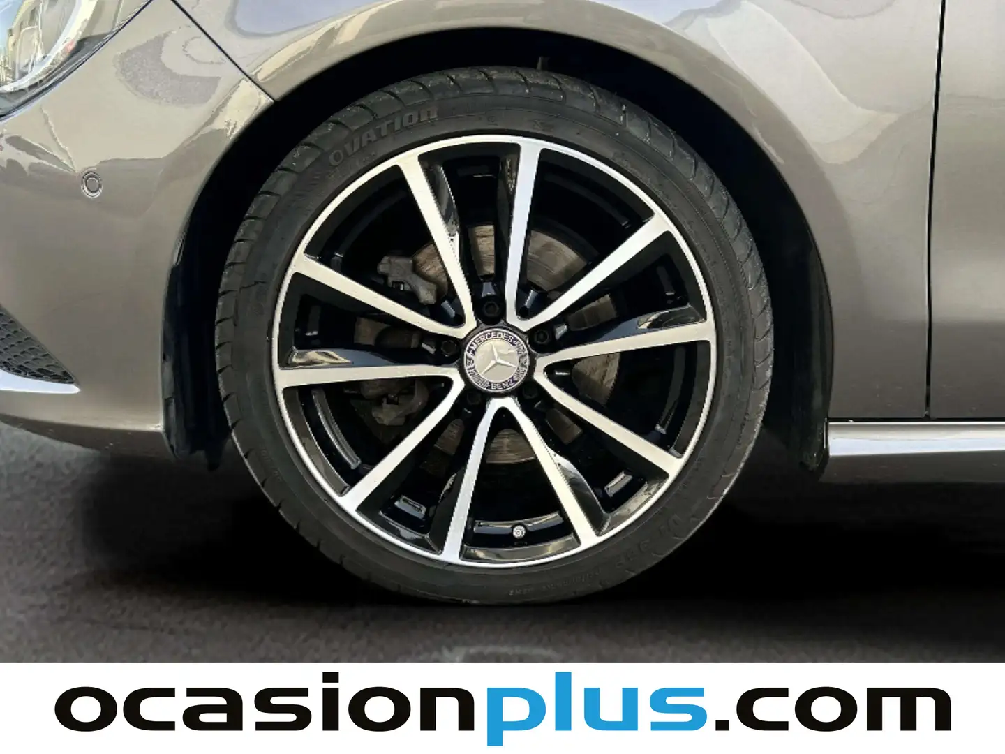 Foto Mercedes CLA Mercedes-Benz CLA Shooting Brake CLA 220 d Urban  (177 CV)