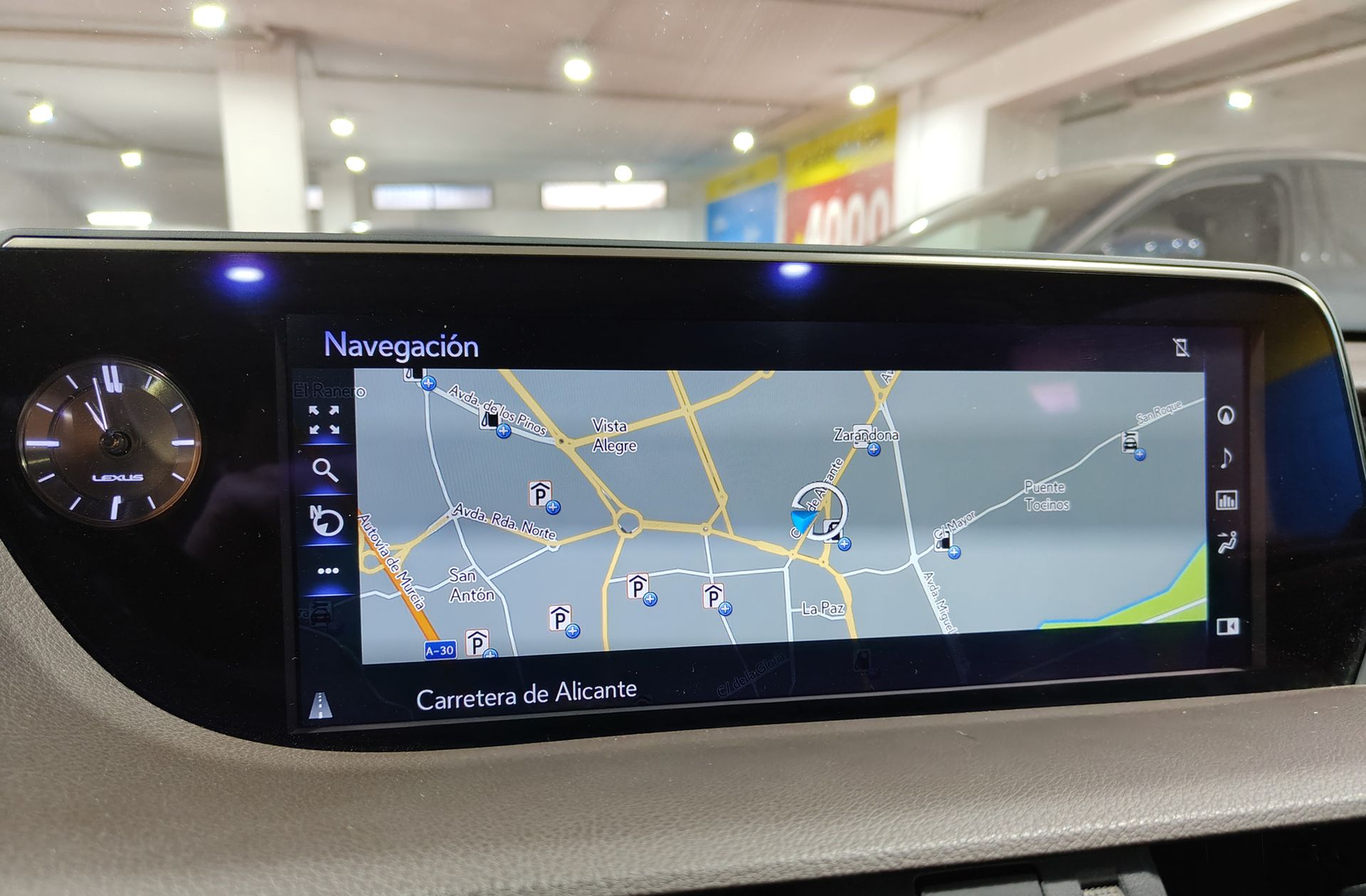 Lexus ES 300h Luxury - foto 18