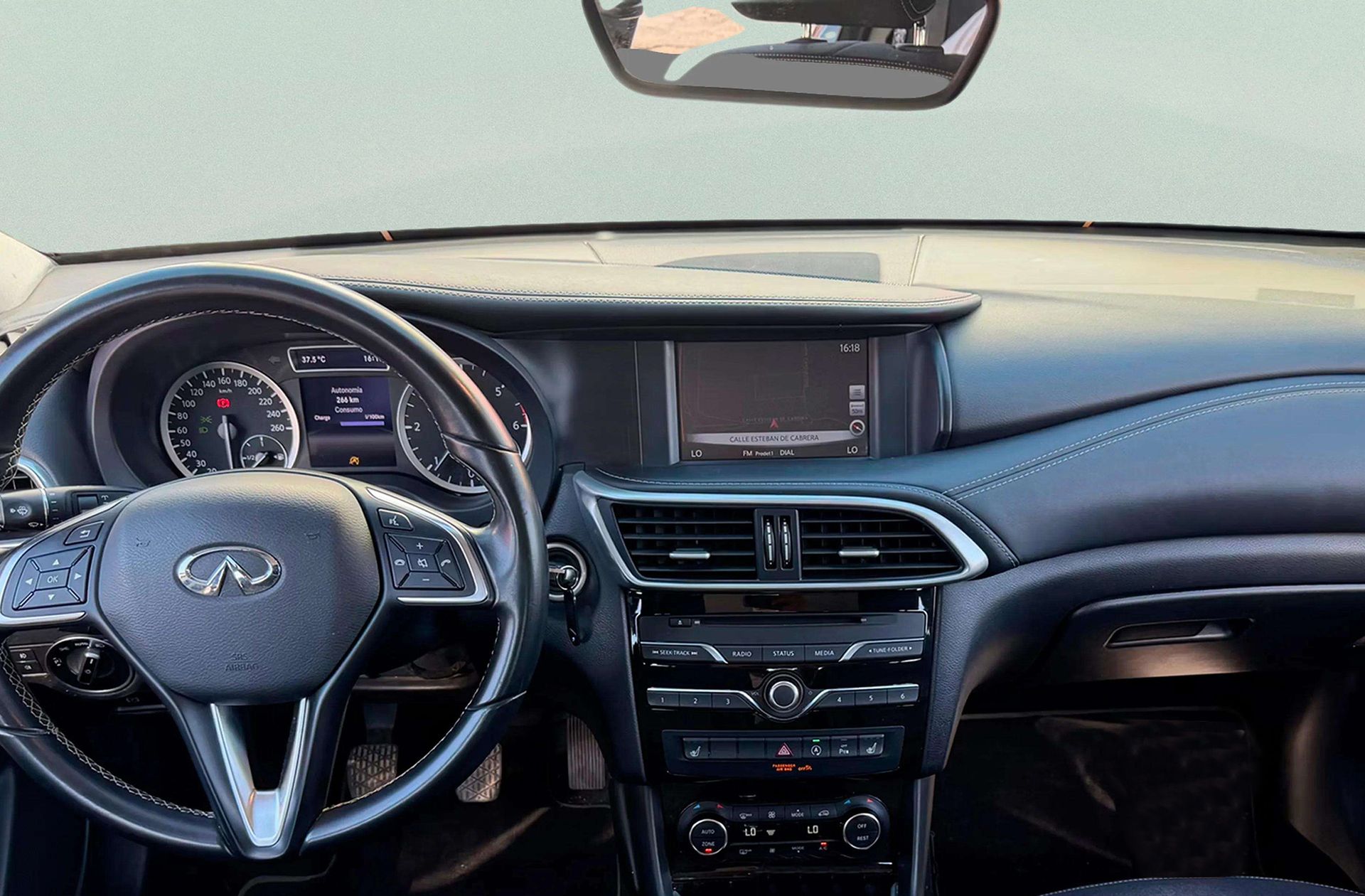 Infiniti Q30 1.6 TC Premium 7DCT - foto 6