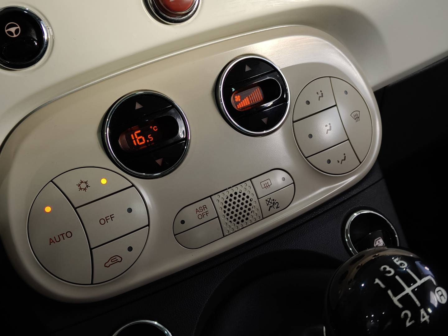 Foto Fiat 500 Fiat 500 1.2 8v Lounge (69 CV)