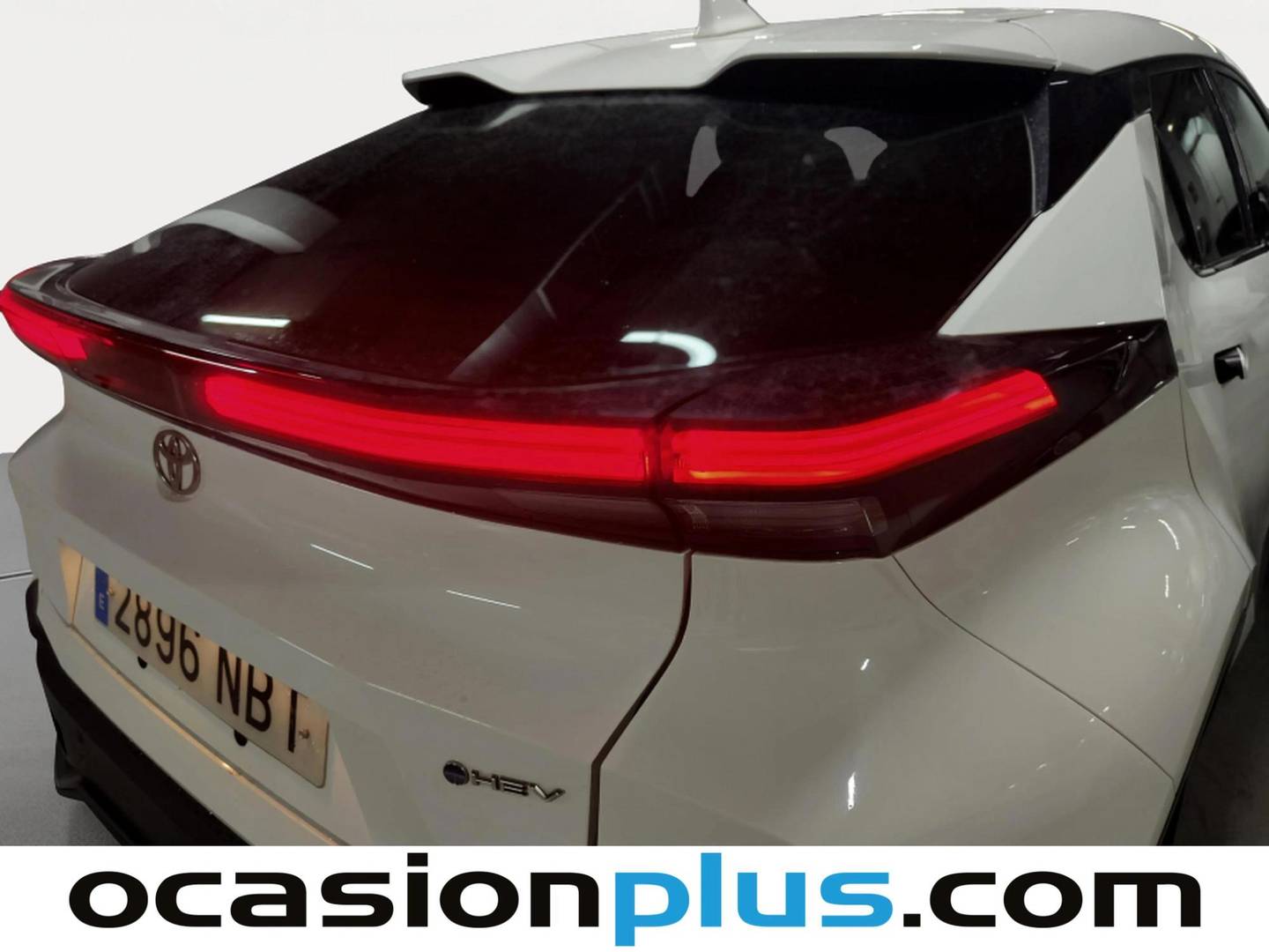 Acabados Toyota C-HR Toyota C-HR 1.8 125H Advance (122 CV)