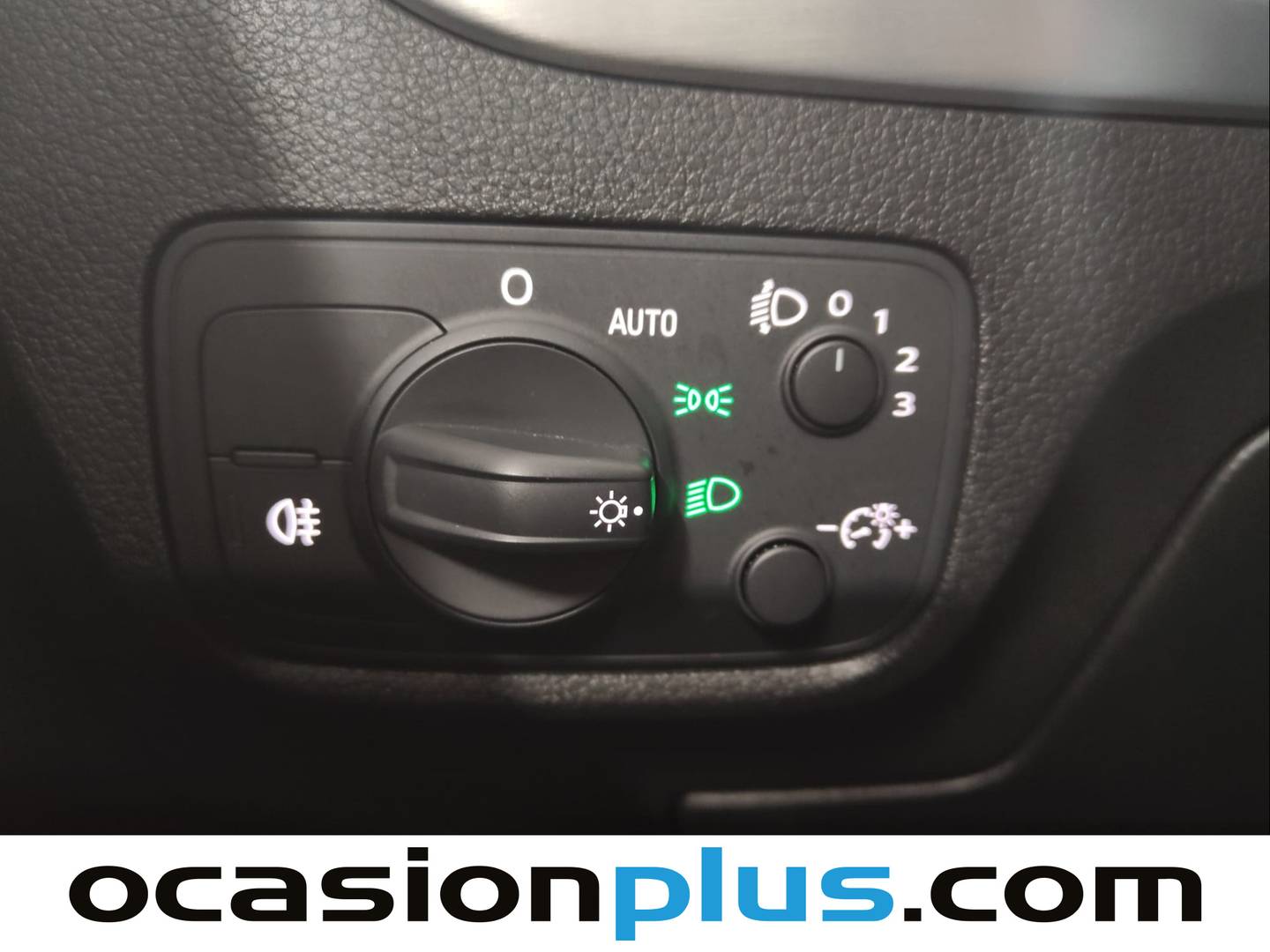 Equipamiento del Audi Q2 Audi Q2 sport edition 1.0 TFSI ultra (116 CV)