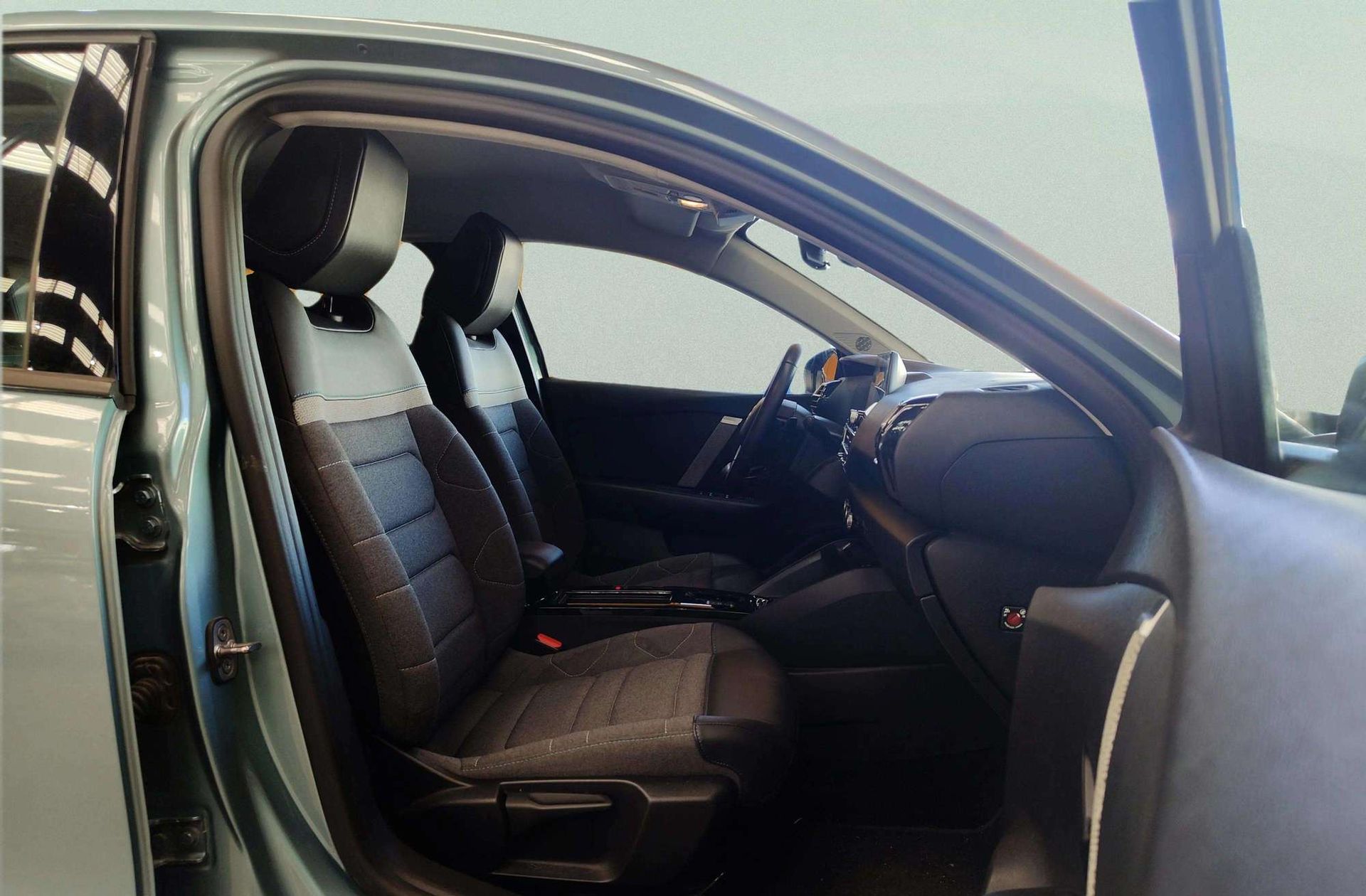 Citroën C4 PureTech 130 Plus EAT8 - foto 15
