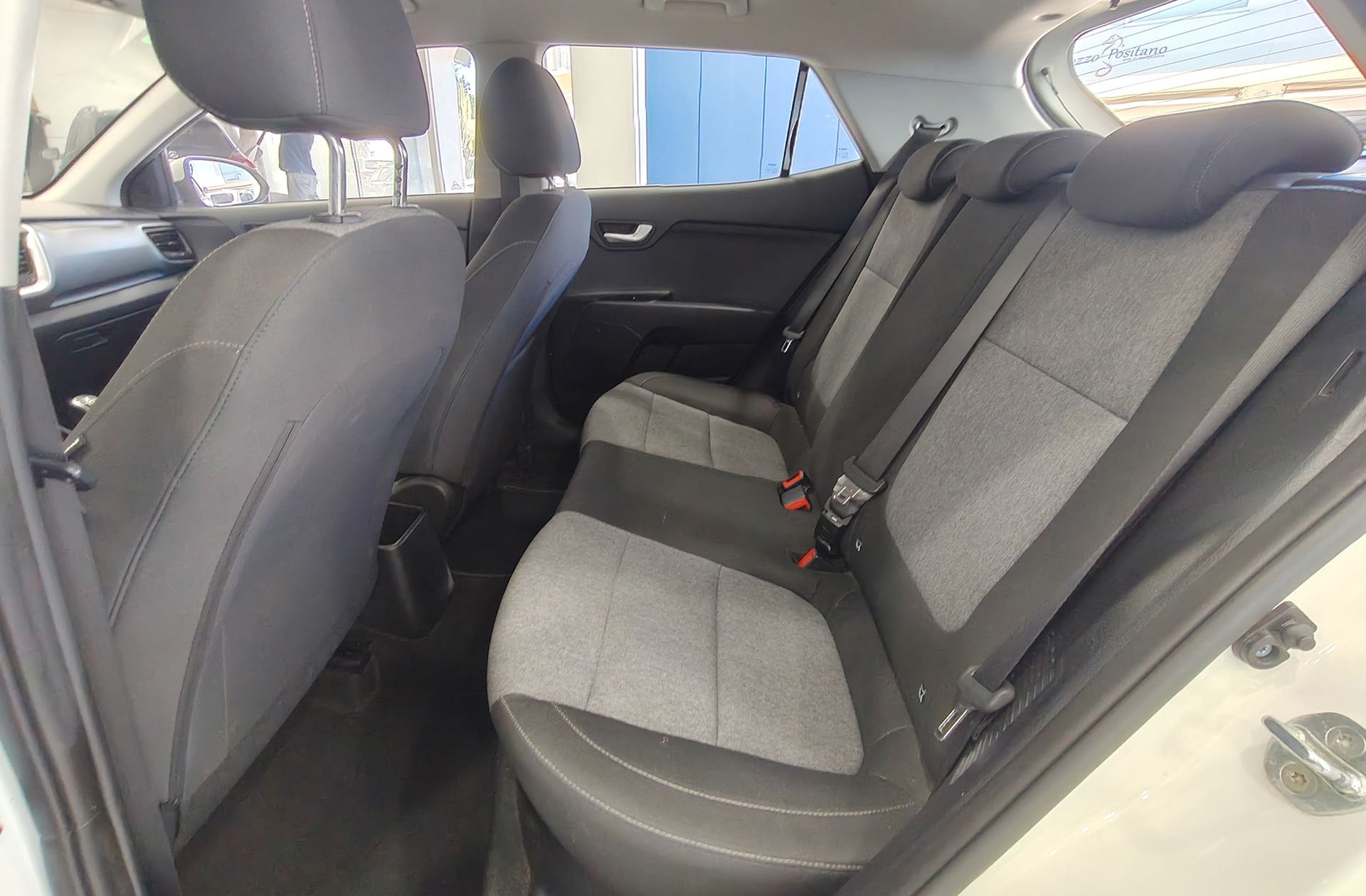 Kia Stonic 1.0 T-GDi MHEV iMT Concept - foto 11