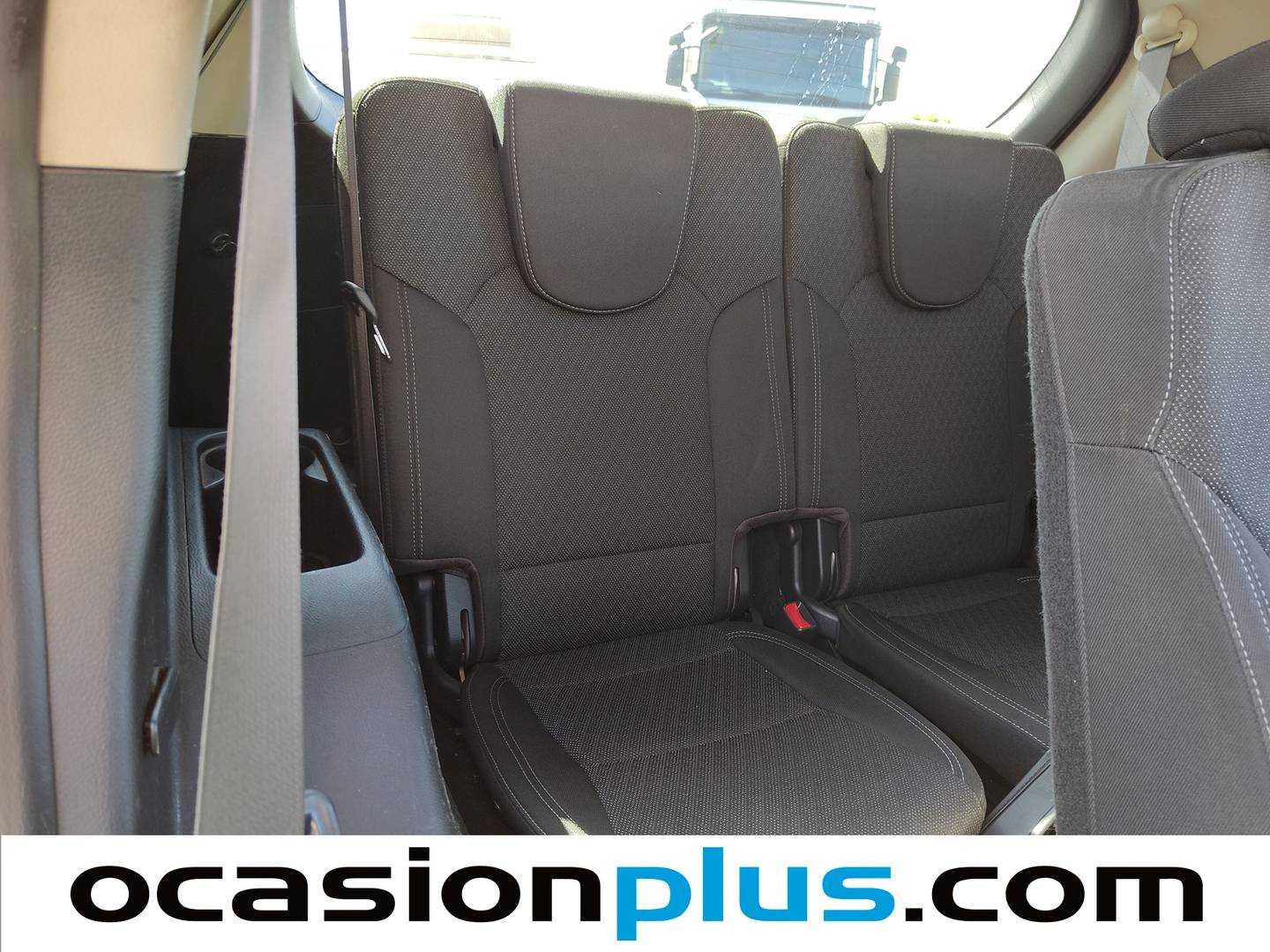 Foto asientos delanteros KIA Carens KIA Carens 1.7 CRDi VGT Drive Eco-Dynamics (115 CV) 7 Plazas