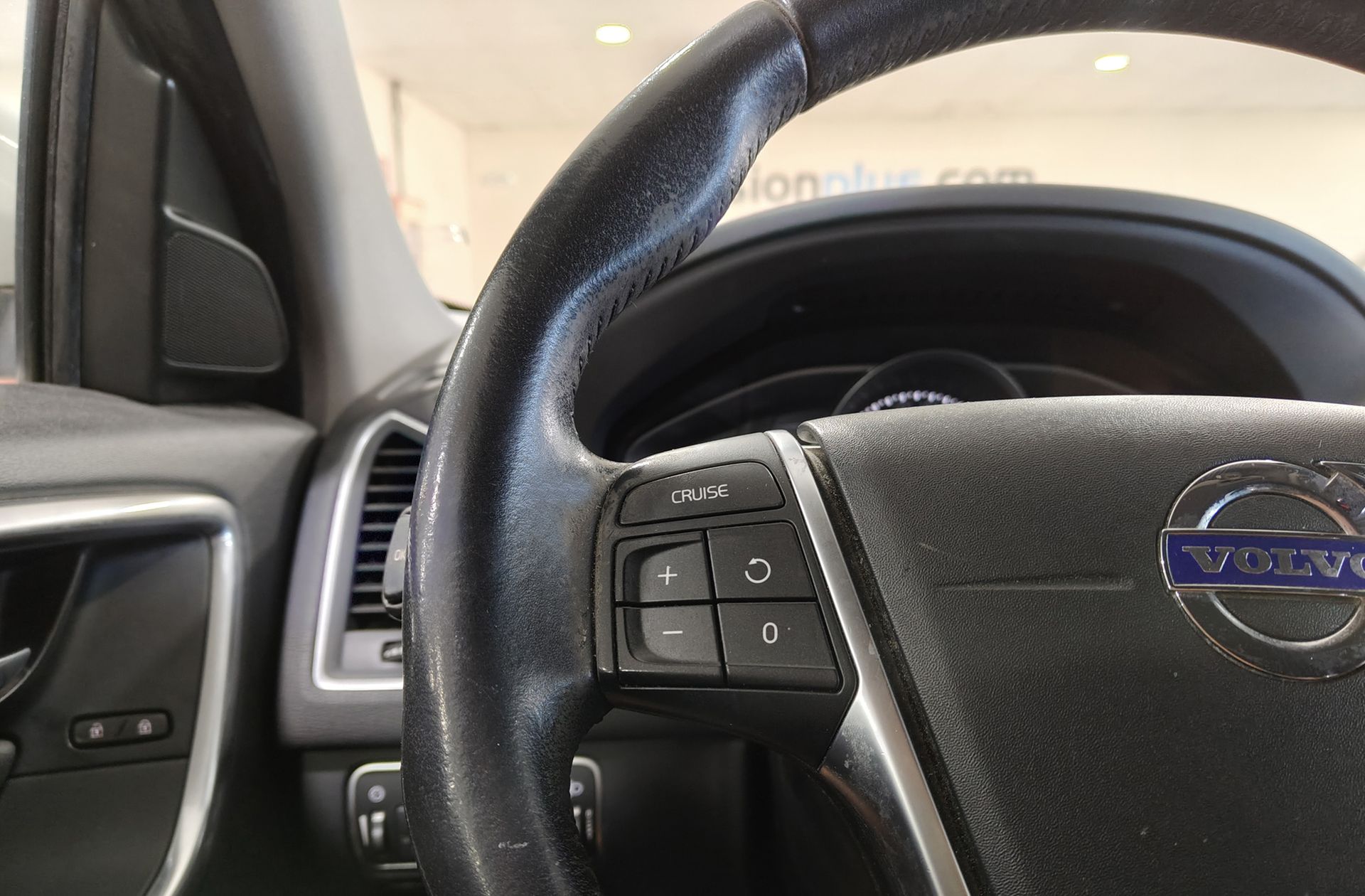 Volvo XC60 D3 Momentum - foto 24