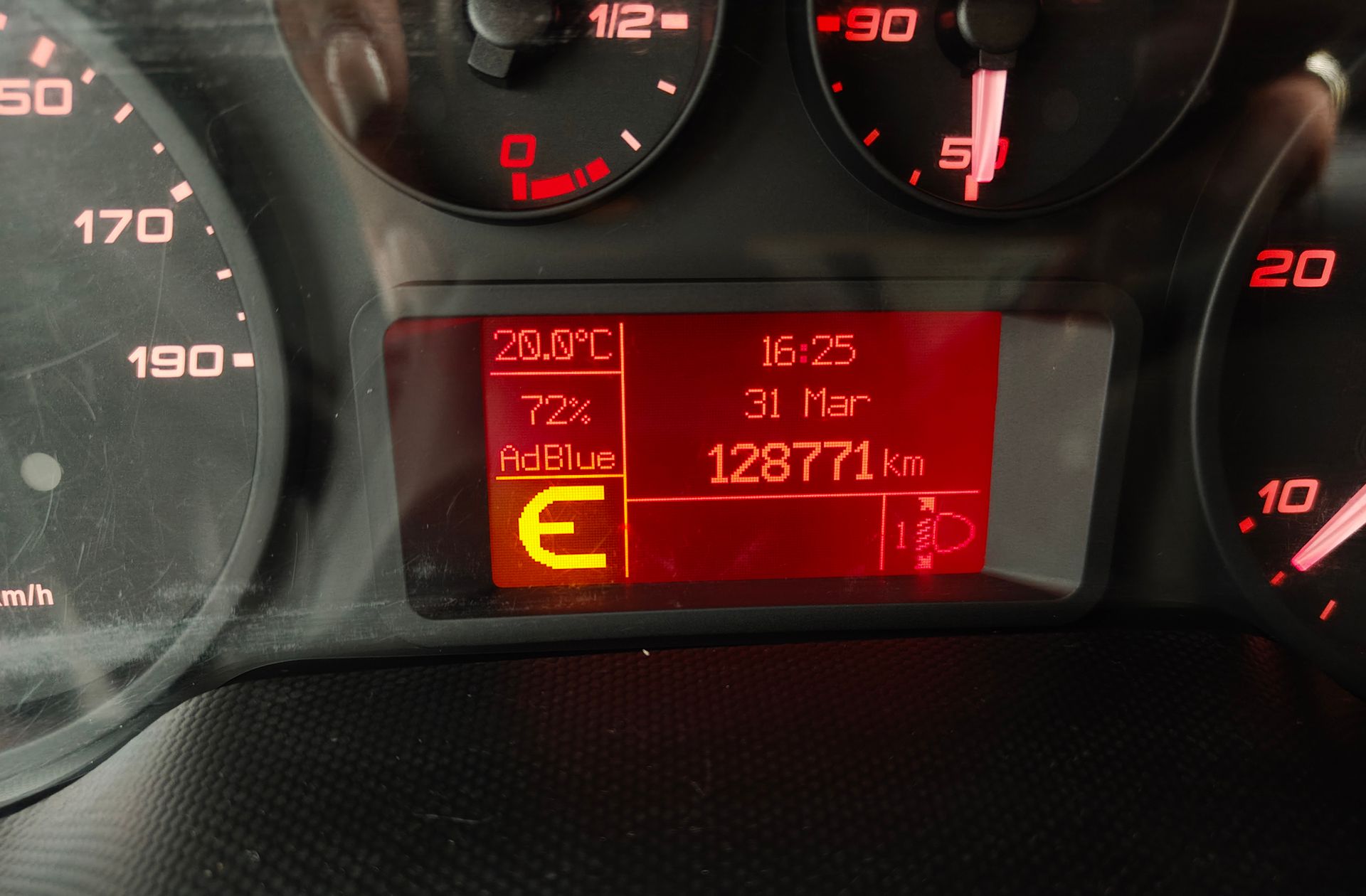 Iveco Daily Furgon 35S 16 V 3520L/H2 - foto 7