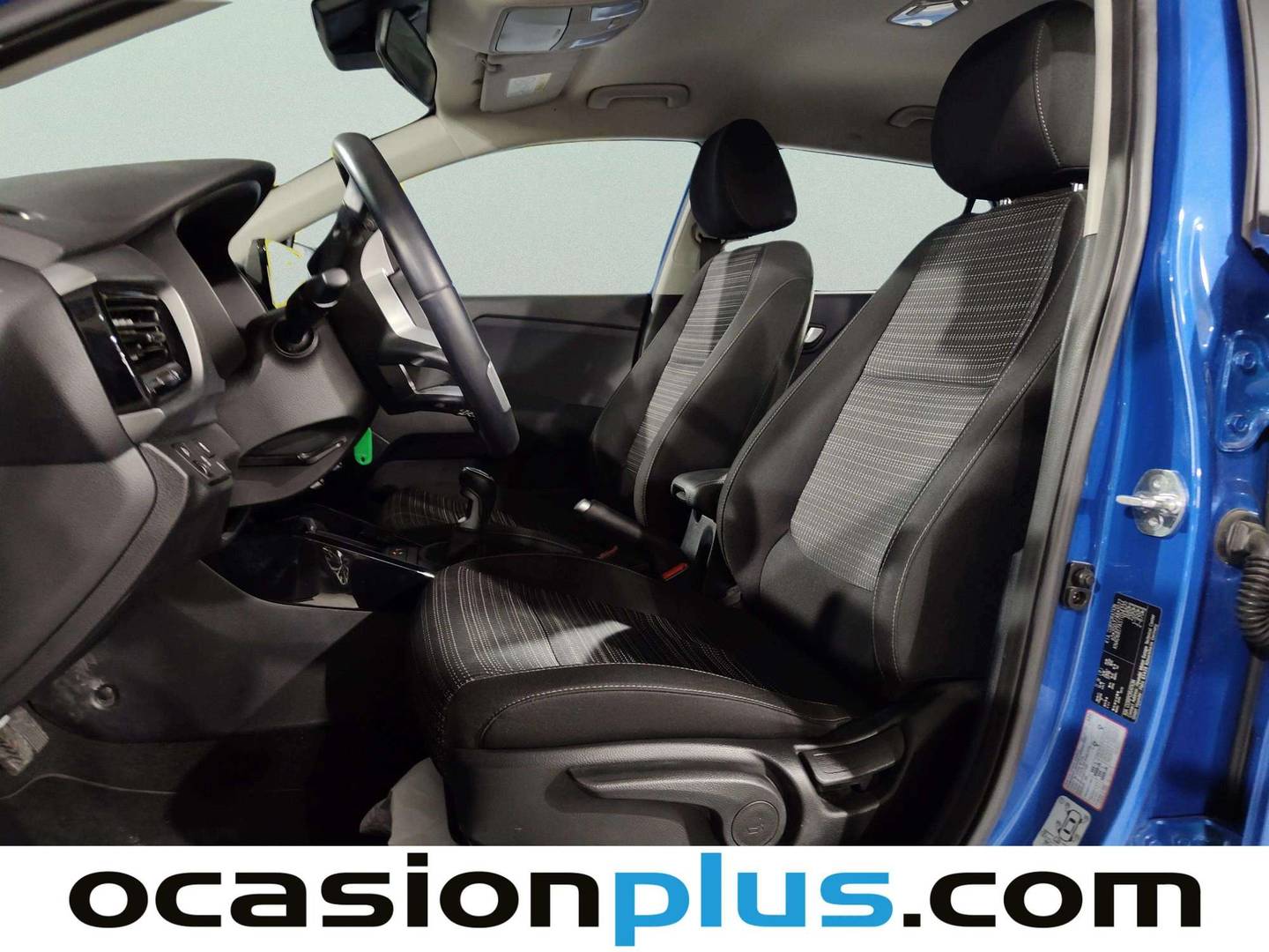 Foto asientos delanteros KIA Stonic KIA Stonic 1.0 T-GDi MHEV Drive (100 CV)